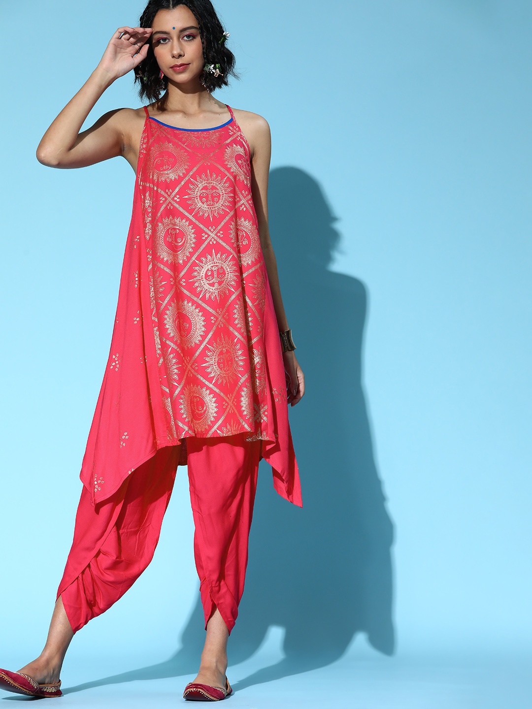 

Anouk Ethnic Motifs Viscose Rayon Kurta Set, Pink