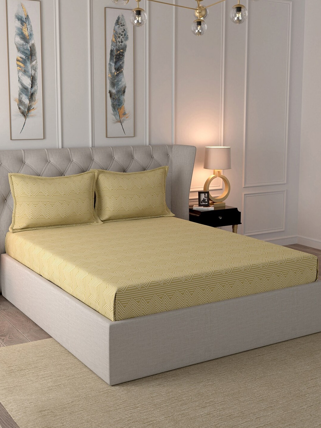 

In-House by maspar Beige & Off-White Geometric 144 TC Cotton 1 Queen Bedsheet with 2 Pillow Covers