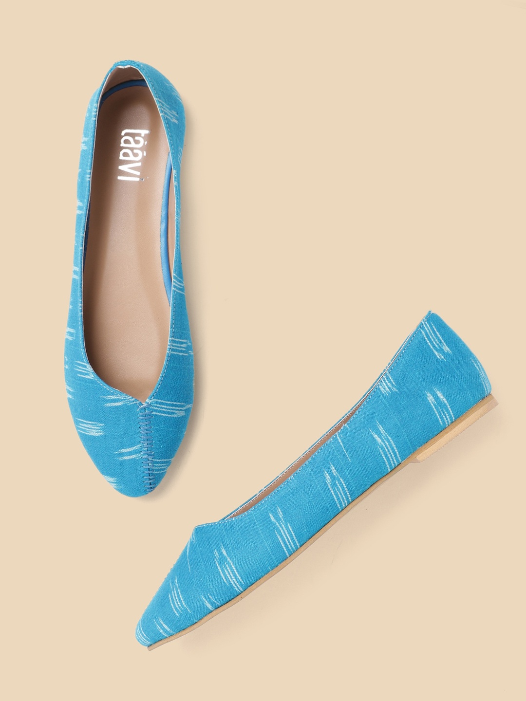

Taavi Women Blue & White Ikat Patterned Ballerinas