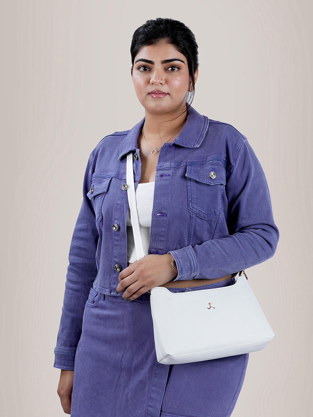 

Mochi White Textured Hobo Bag