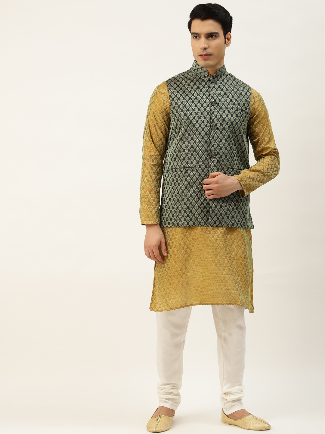 

SOJANYA Men Olive Brown & Green Jacquard Ethnic Motifs Straight Kurta with Churidar
