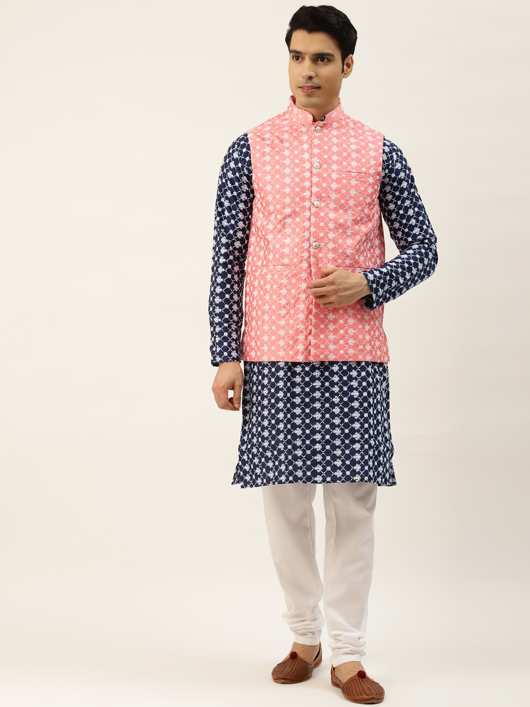 

SOJANYA Men Navy Chikankari Embroidered Kurta with Churidar & Nehru Jacket, Navy blue