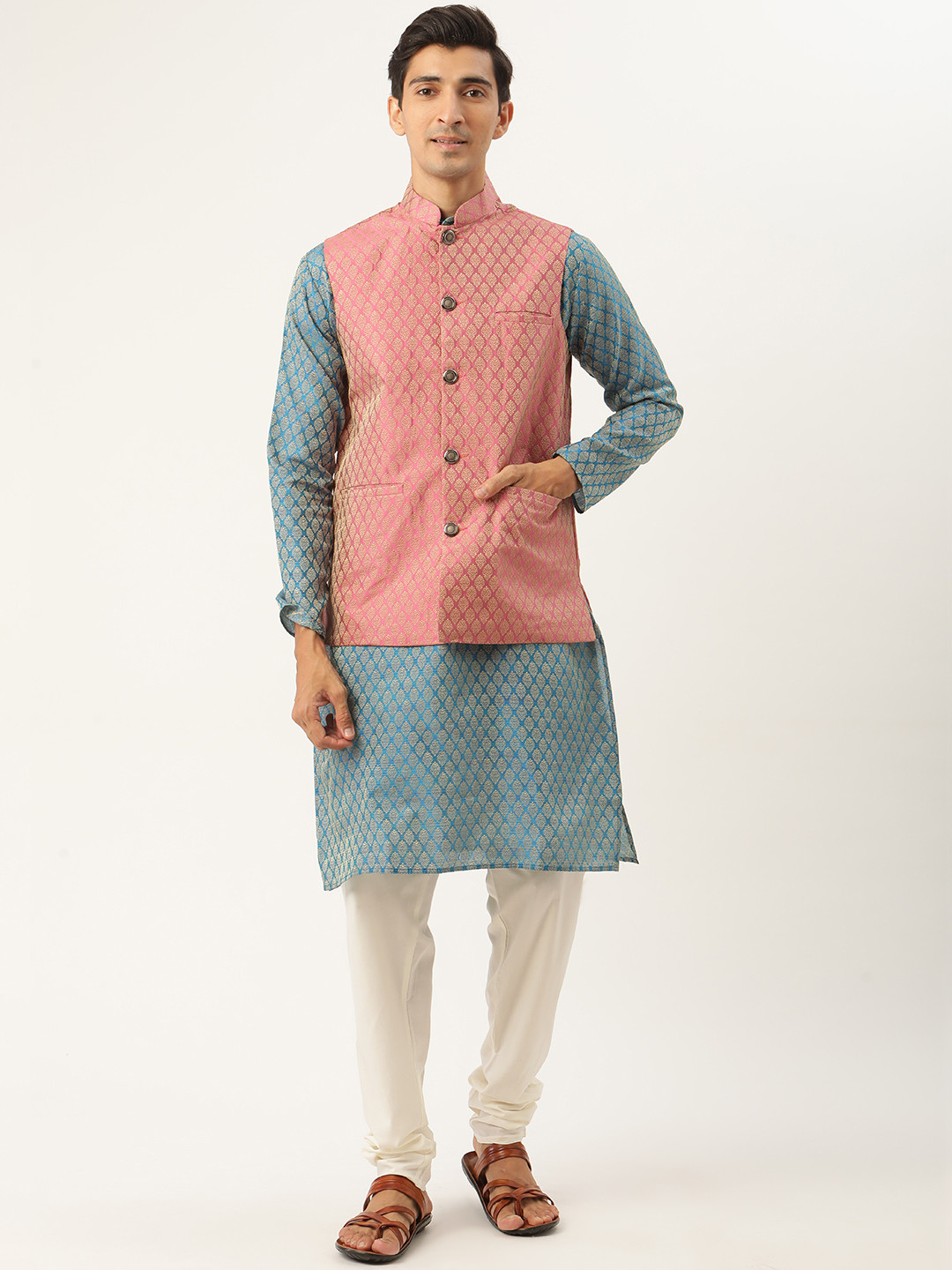 

SOJANYA Men Blue Ethnic Motifs Kurta with Churidar & Nehru Jacket
