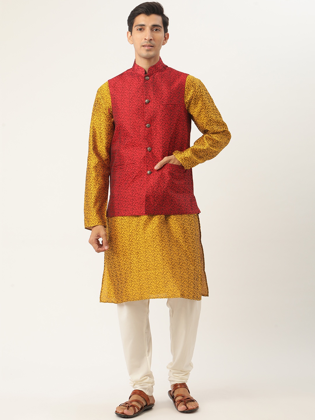 

SOJANYA Men Mustard Yellow Jacquard Silk Kurta with Churidar & Nehru Jacket