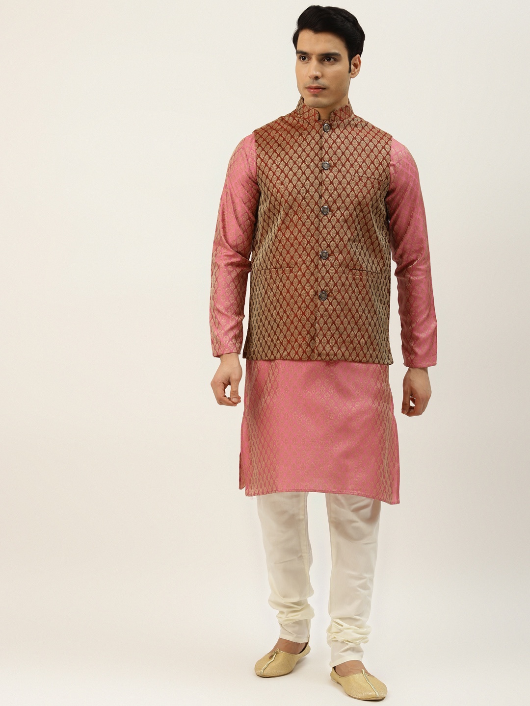 

SOJANYA Men Pink & Golden Self Design Kurta with Churidar & Nehru Jacket