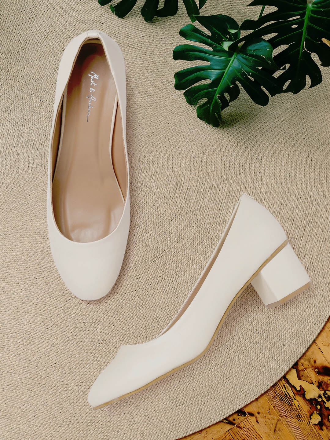 

Mast & Harbour Off White Solid Block Pumps