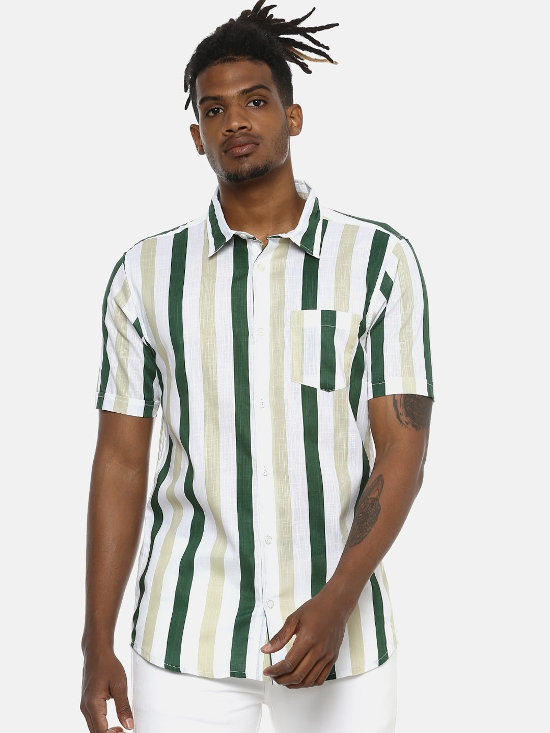 

Campus Sutra Men White & Green Regular Fit Striped Casual Shirt