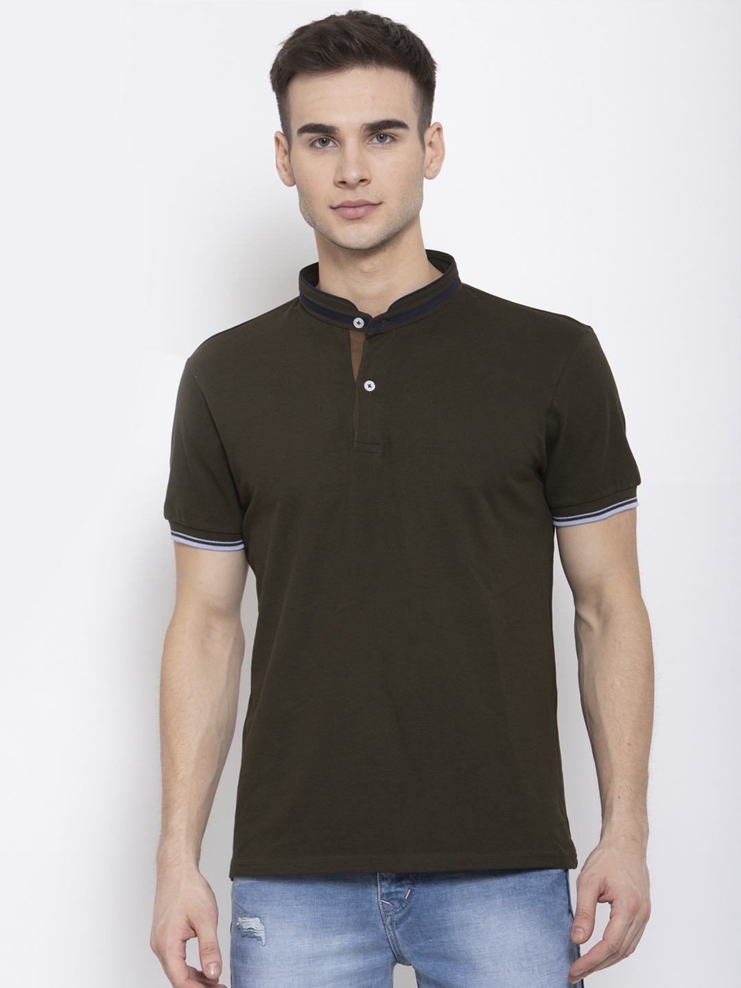 

Style Quotient Men Olive Green Solid Mandarin Collar T-shirt