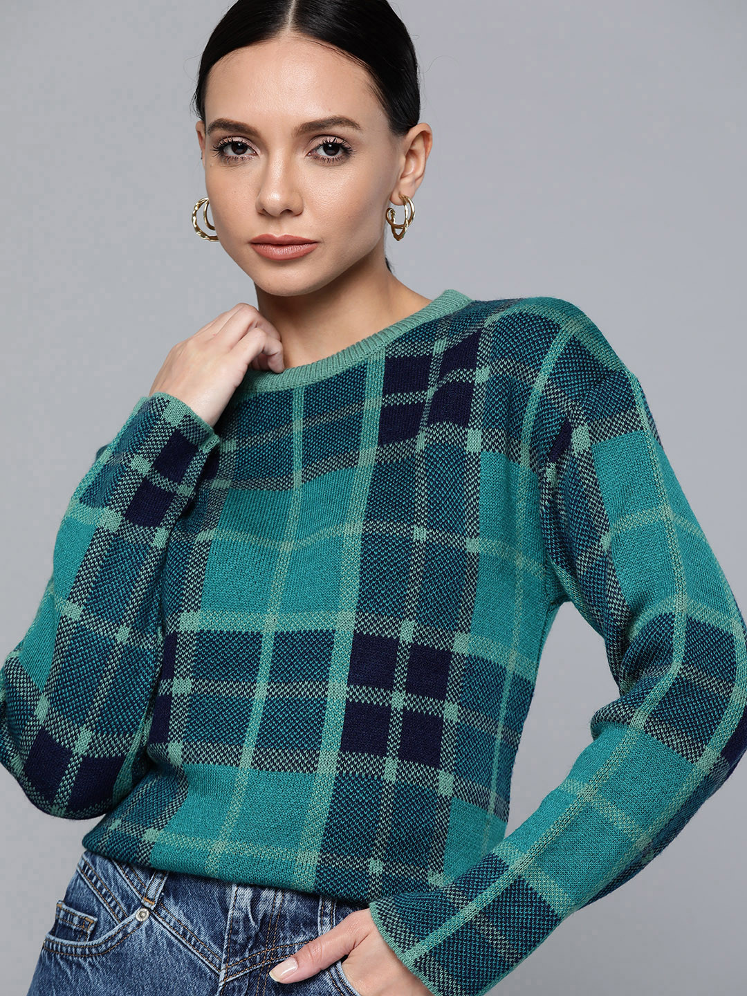 

Chemistry Women Green & Navy Blue Checked Pullover