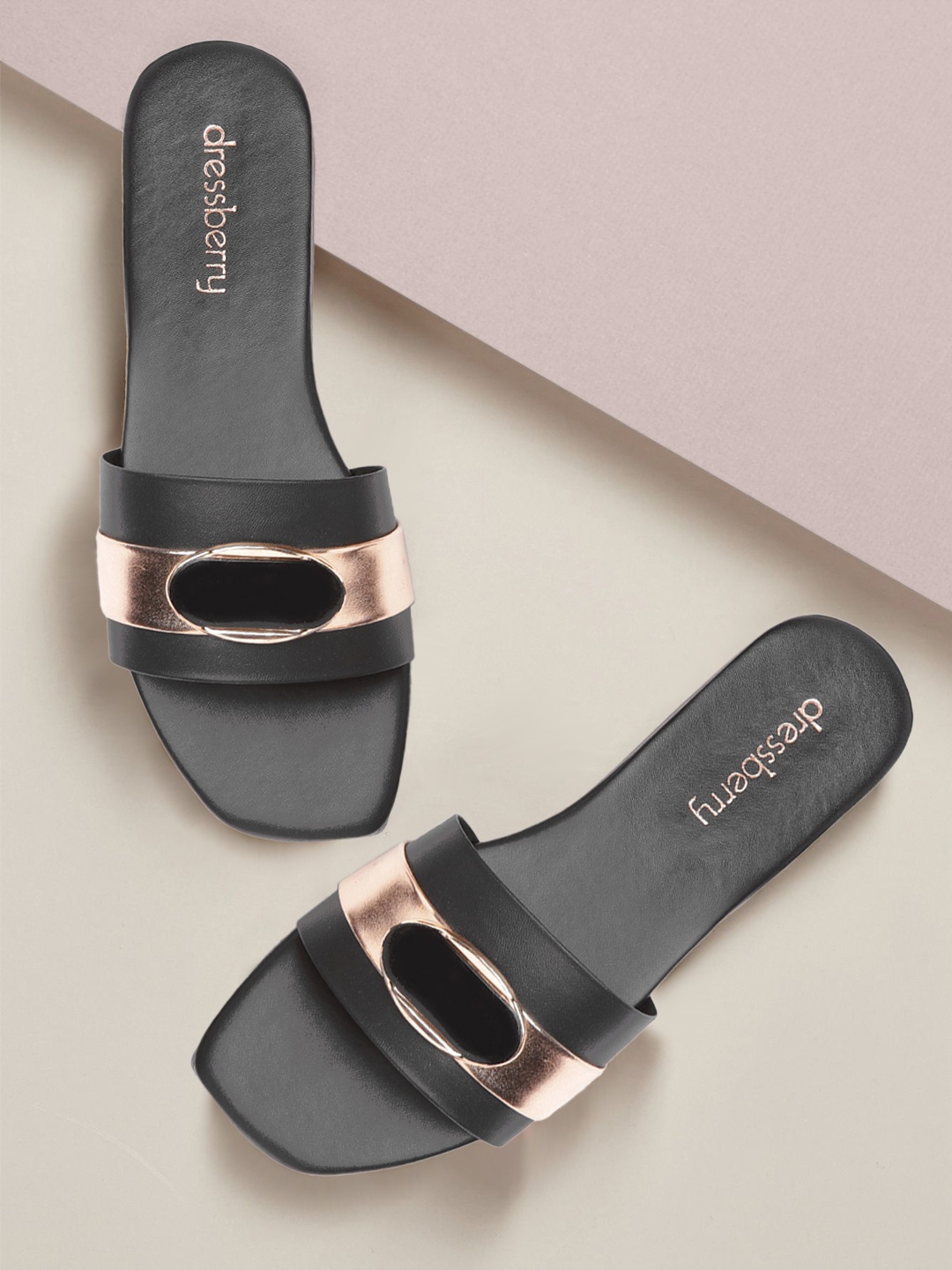 

DressBerry Women Black & Rose Gold-Toned Striped Open Toe Flats