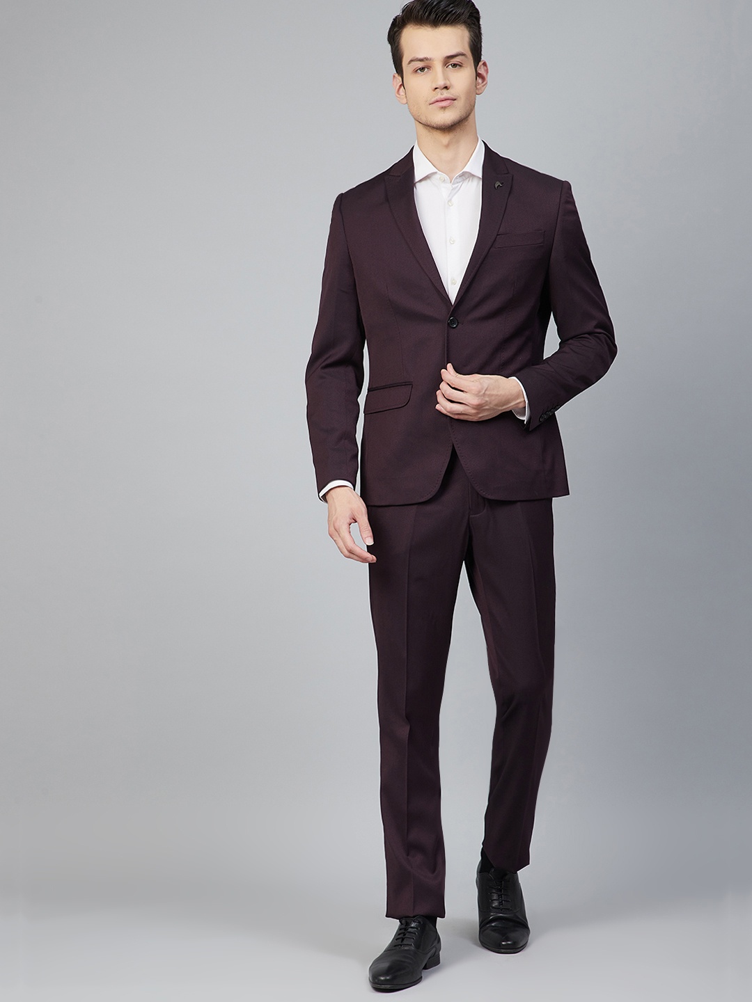 

Blackberrys Men Burgundy Solid Single-Breasted Slim Fit Formal Suit