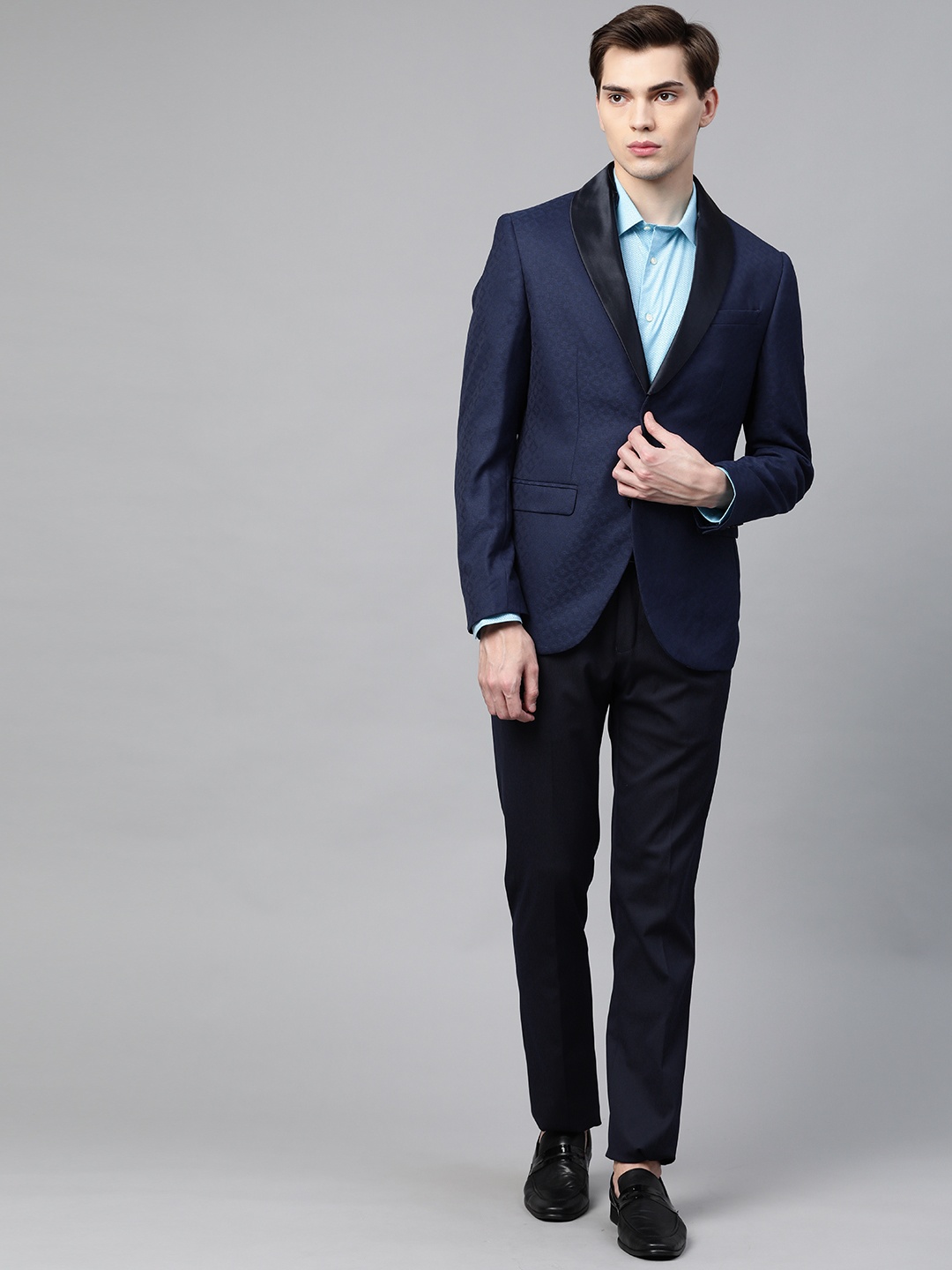

Blackberrys Men Navy Blue Solid Slim Fit Tuxedo 2-Piece Suit