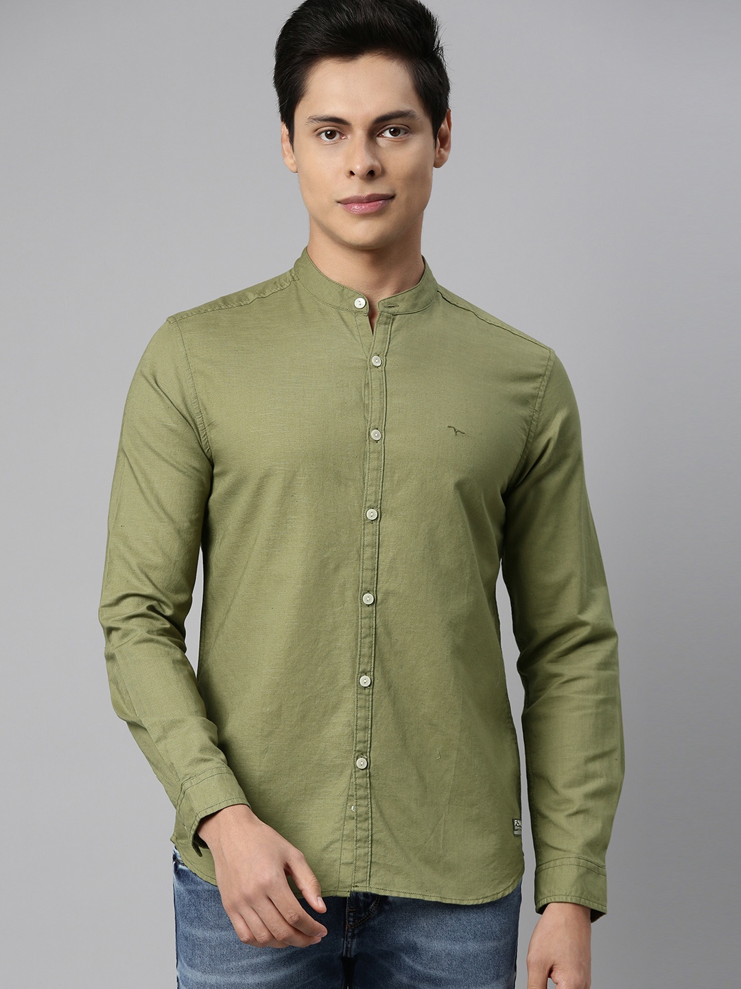 

Flying Machine Men Olive Solid Slim Fit Casual Shirt
