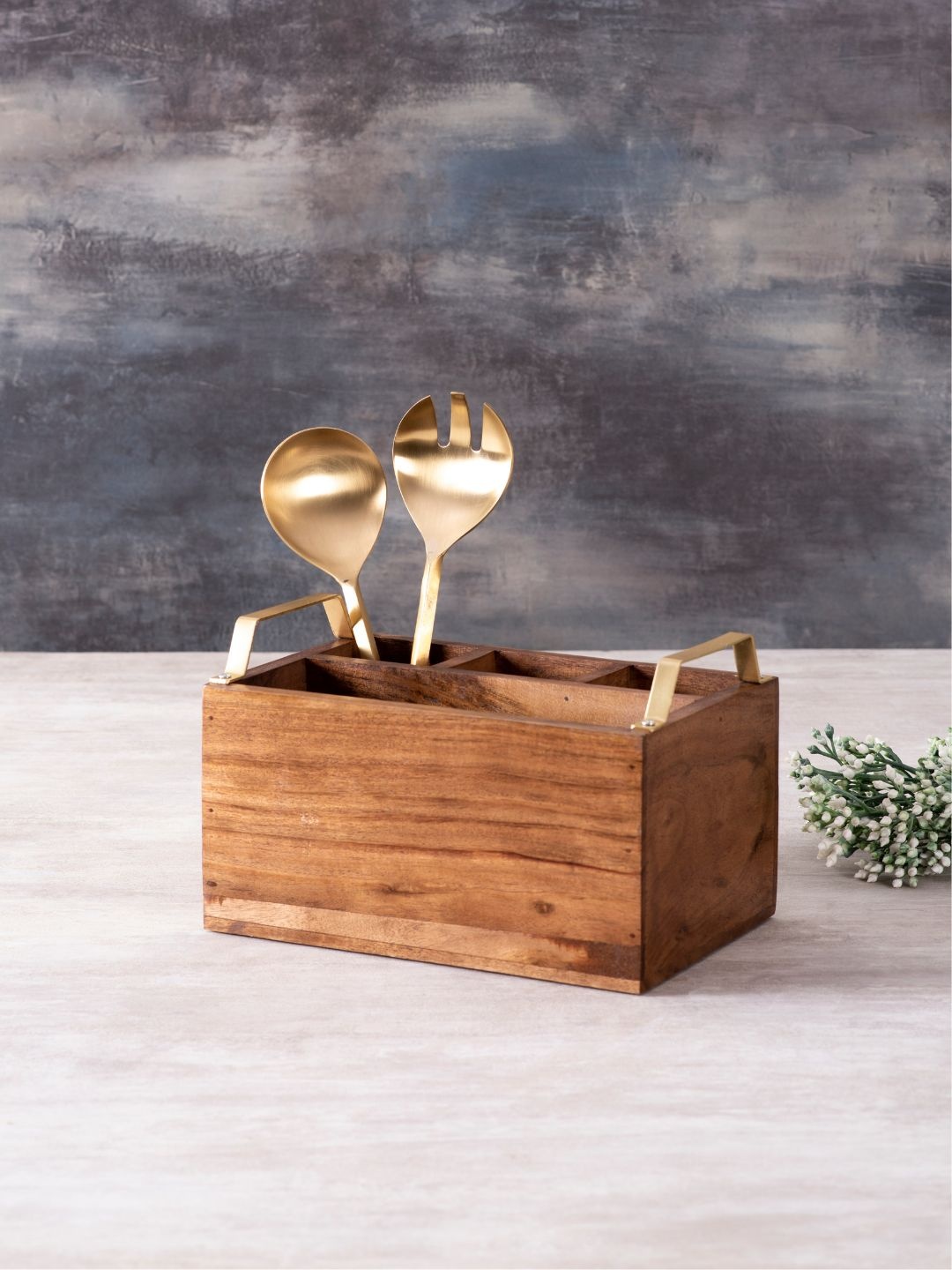 

nestroots Brown & Copper-Toned Stainless Steel Cutlery Set With Wooden Stand