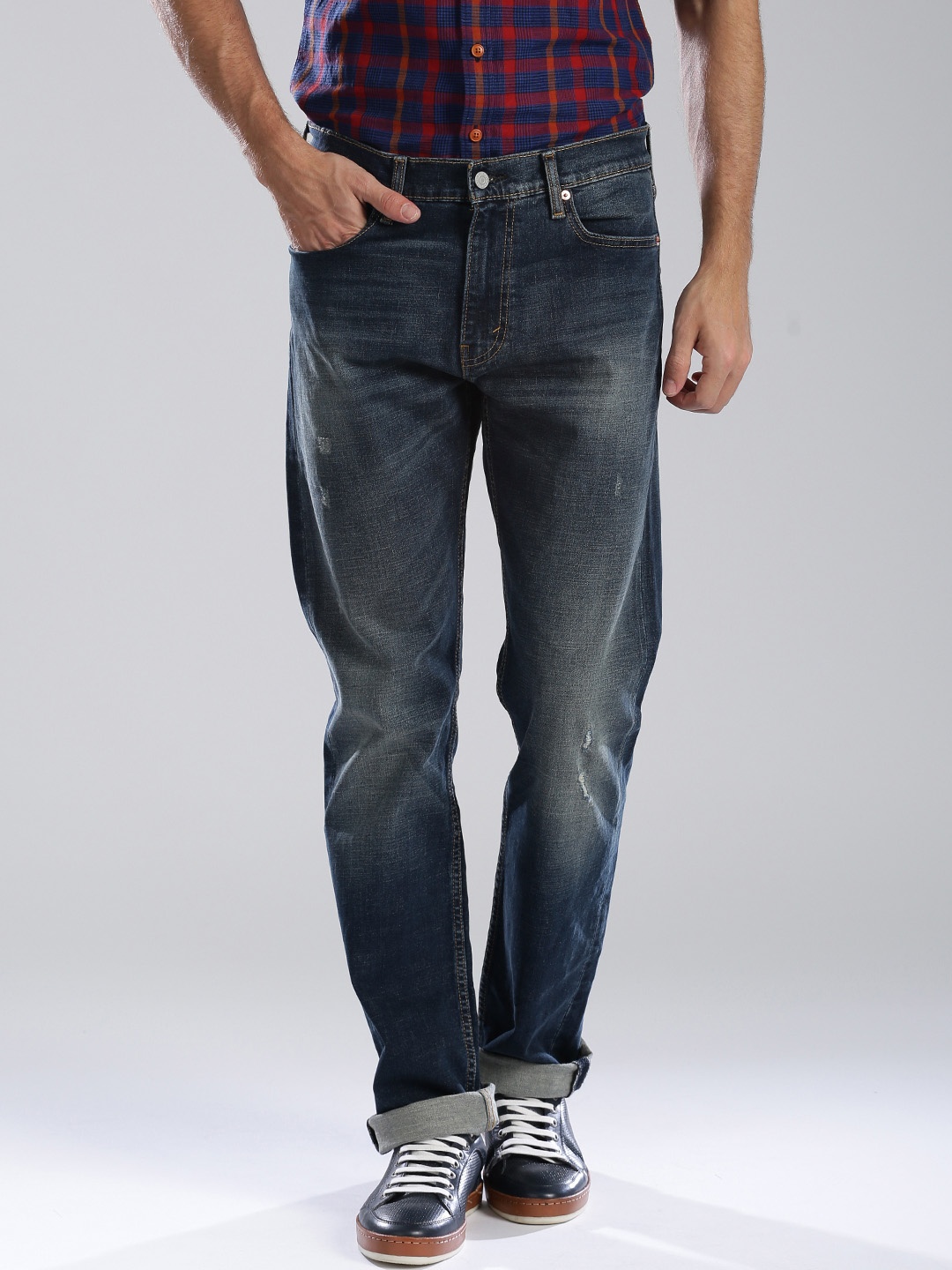 

Levi's Men Navy Blue Washed Slim Straight Fit Stretchable Jeans 513