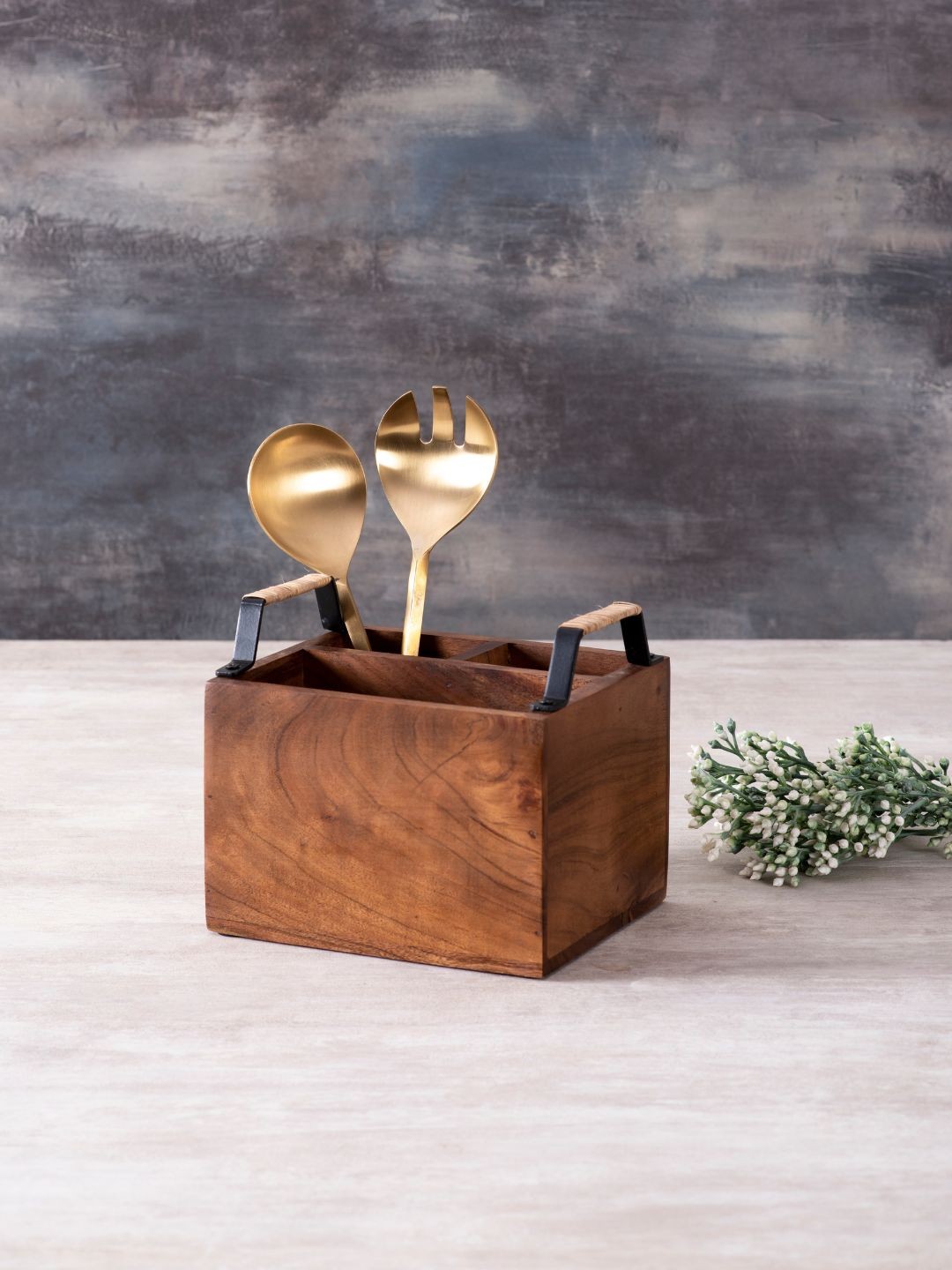 

nestroots Brown & Gold-Toned Cutlery Stand With Fork & Spoon Set