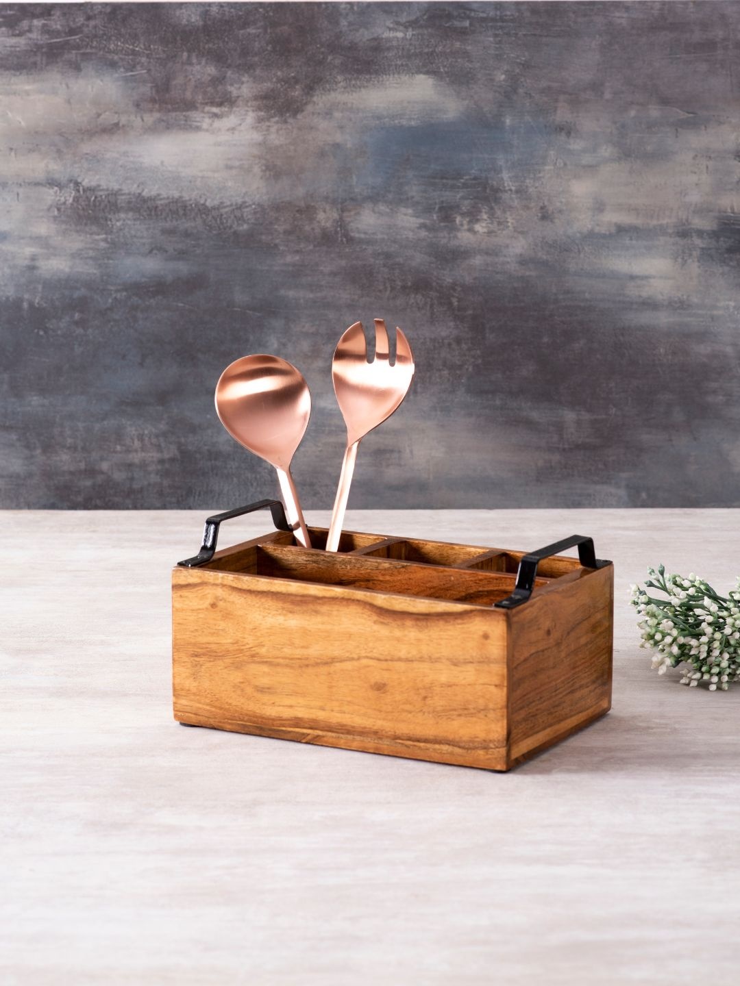 

nestroots Brown & Copper-Toned Stainless Steel Cutlery Set With Wooden Stand