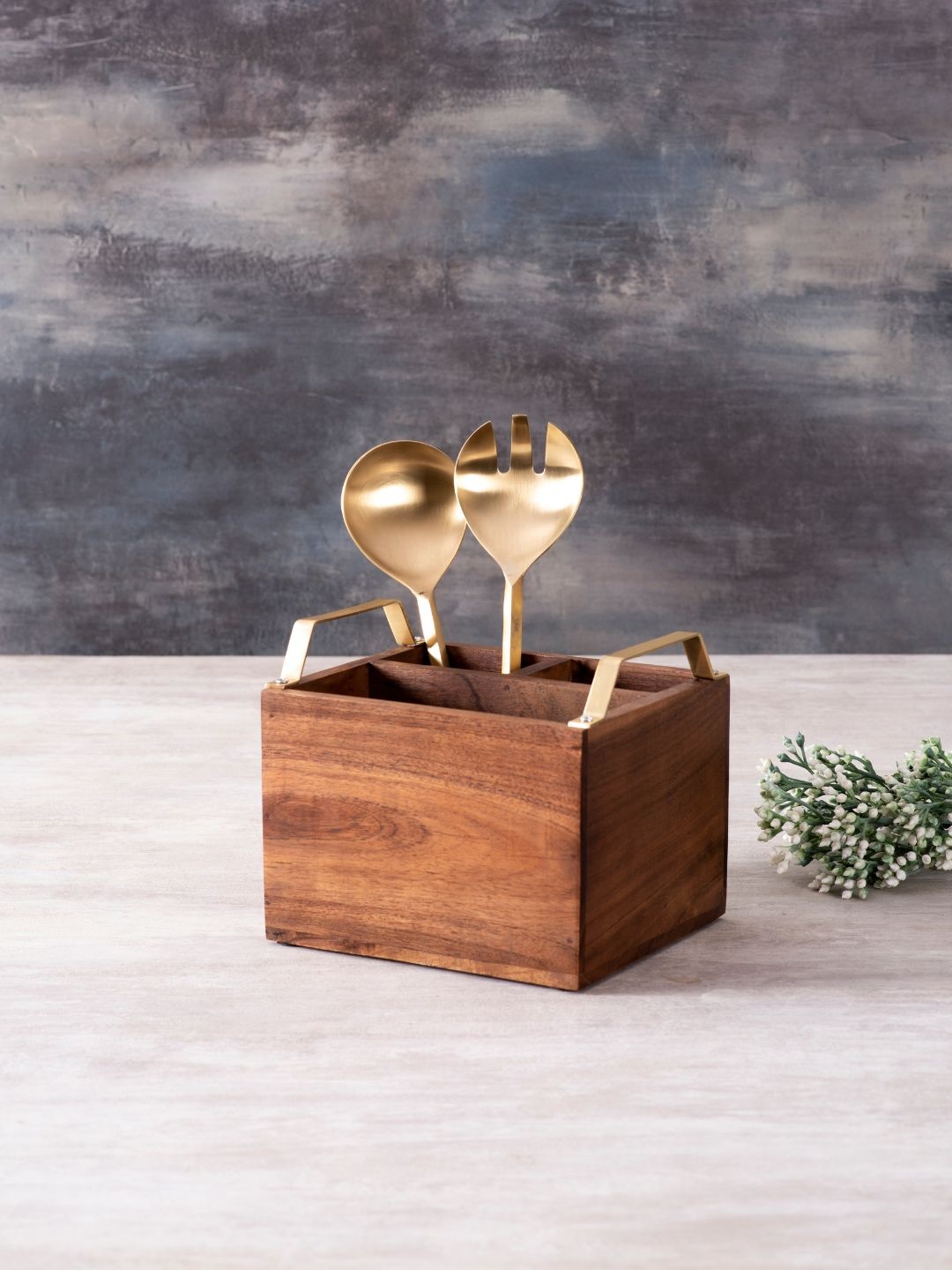 

nestroots Brown & Gold-Toned Stainless Steel Cutlery Set With Wooden Stand