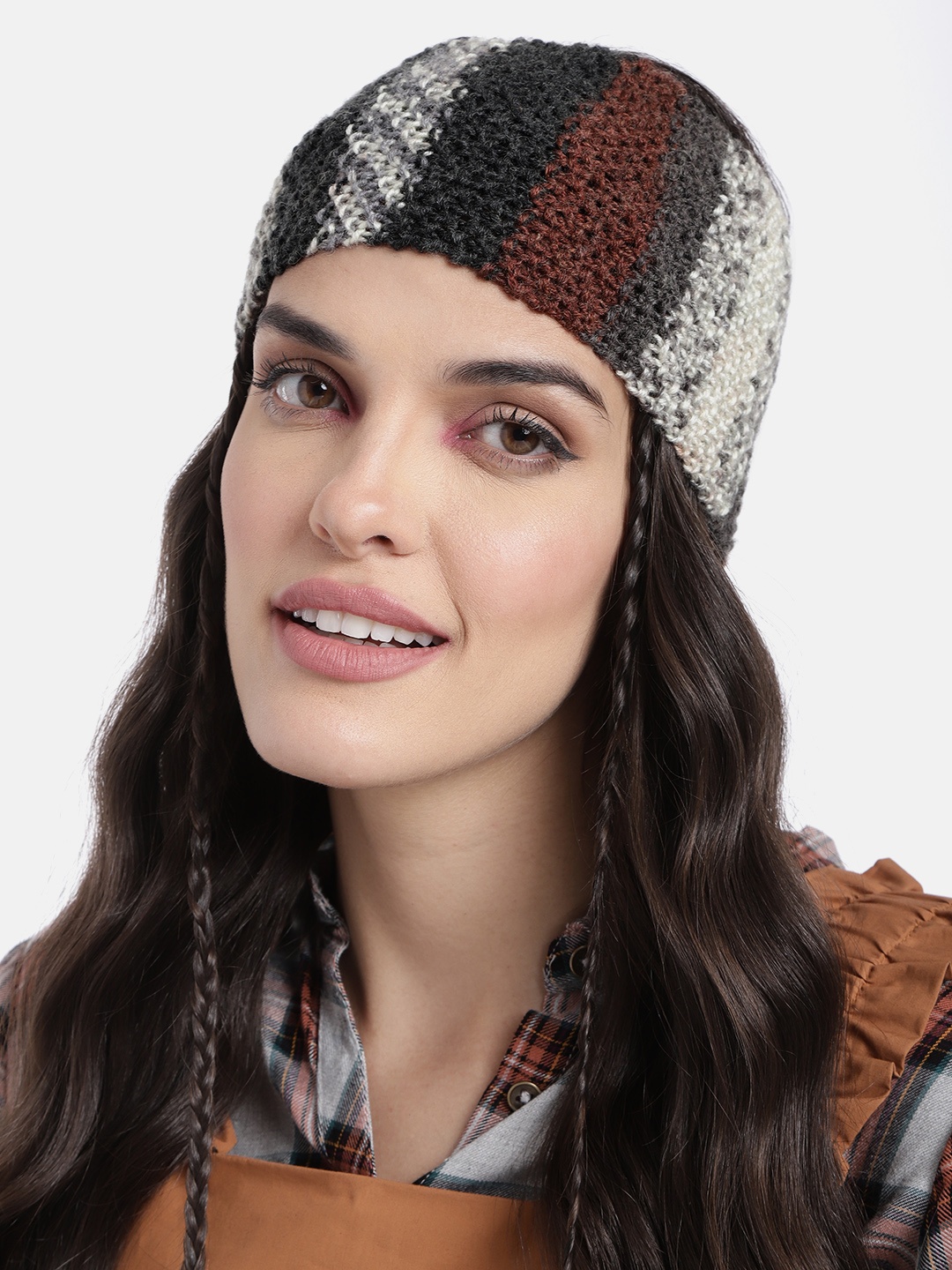 

Magic Needles Unisex Black & Brown Handmade Woolen Headband