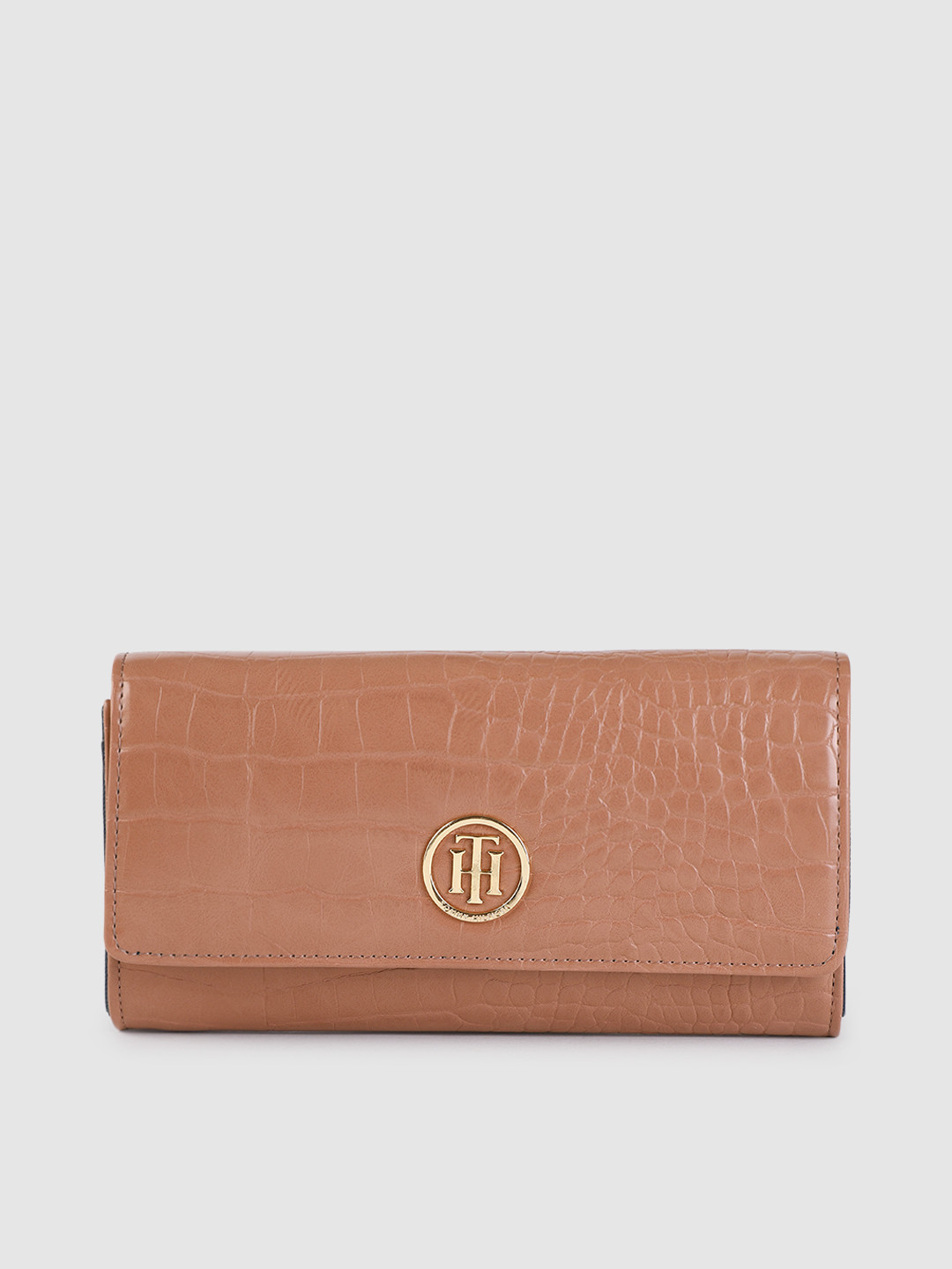 

Tommy Hilfiger Women Pink Textured Two Fold Wallet