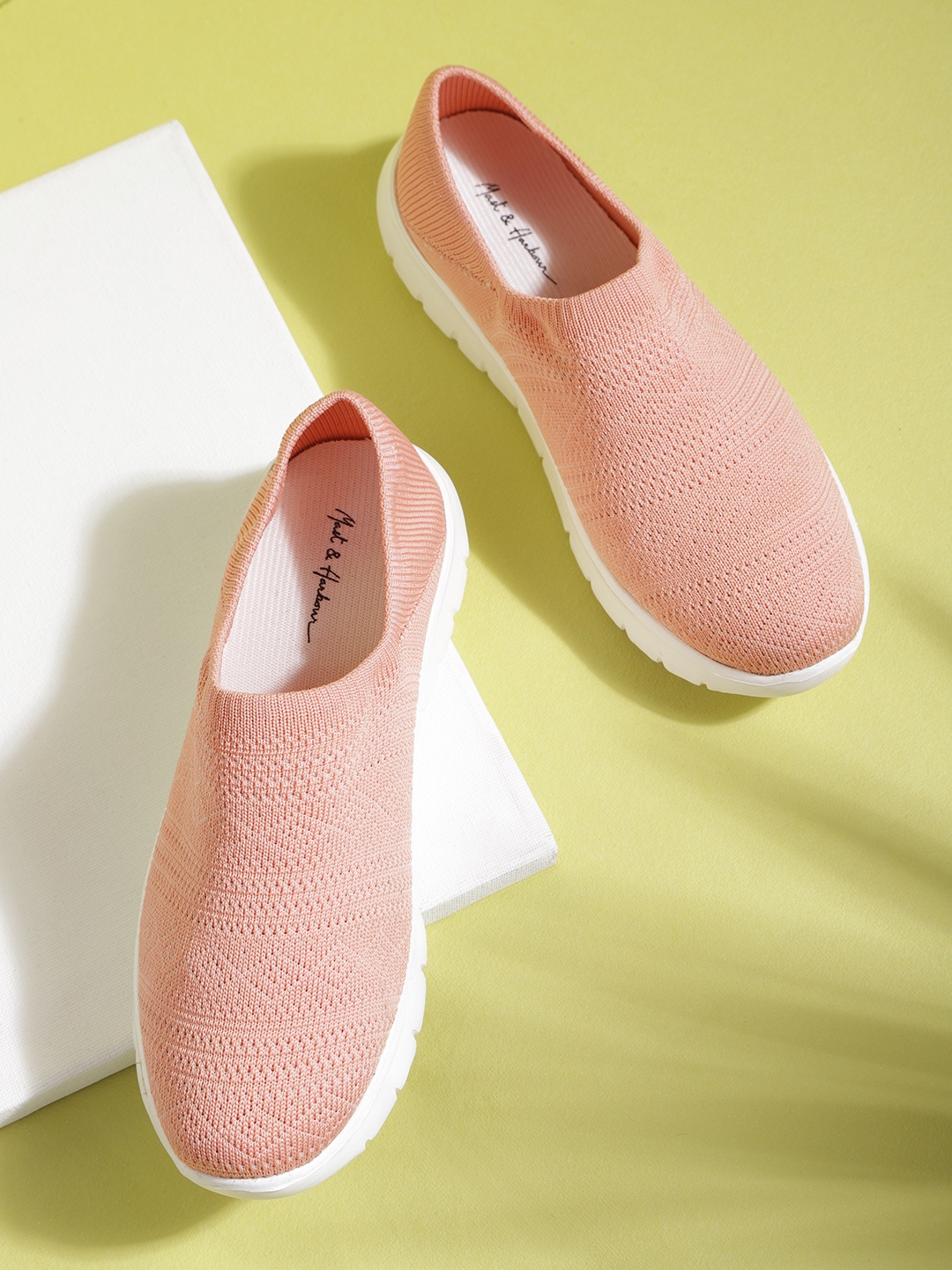 

Mast & Harbour Women Pink Woven Design Sneakers