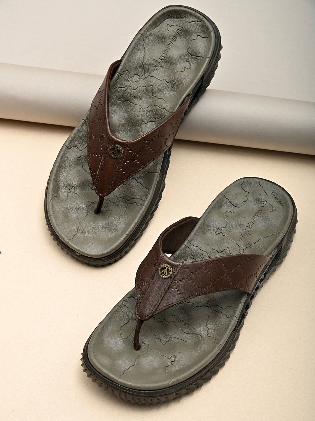 

Alberto Torresi Men Brown & Grey Solid Thong Flip-Flops