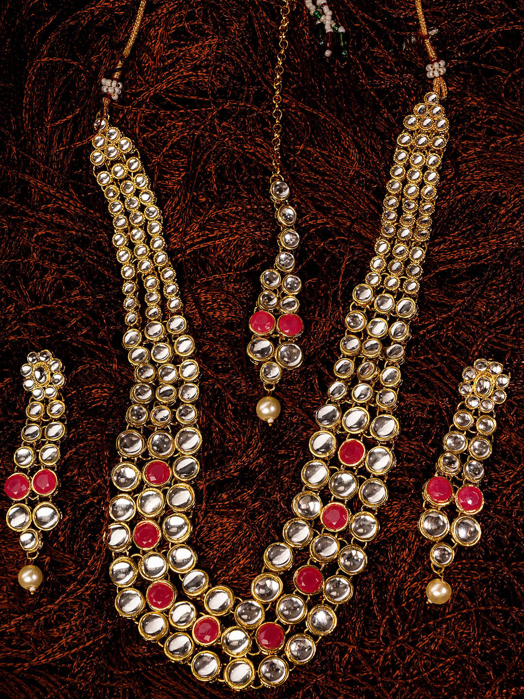 

ASMITTA JEWELLERY Red Gold-Plated Kundan Studded Jewellery Set