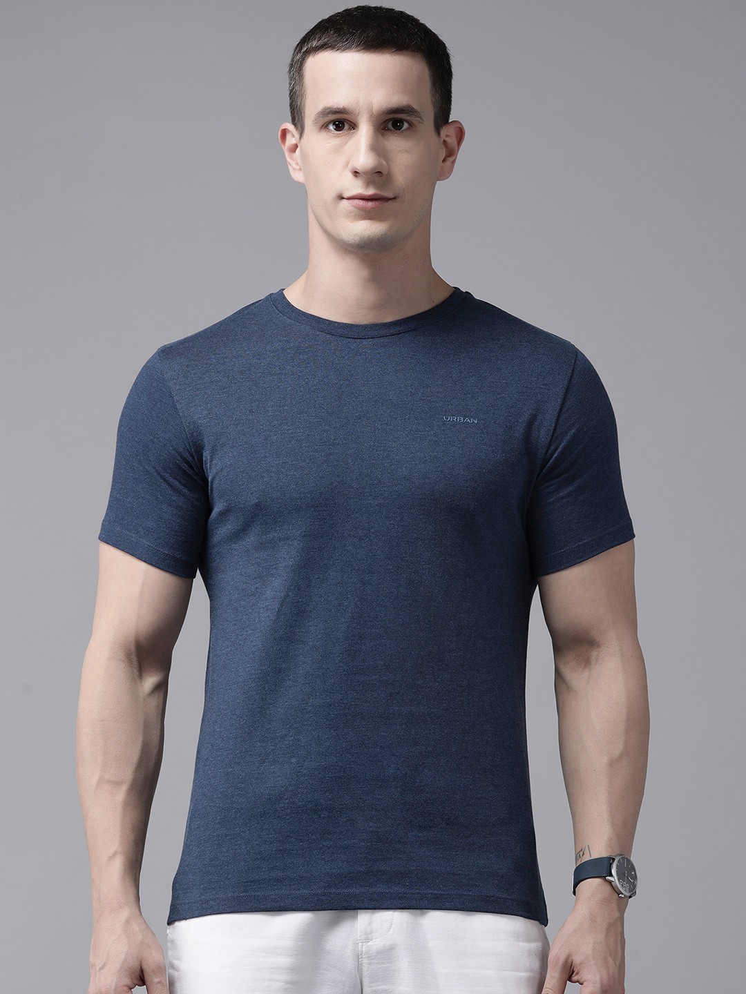 

Blackberrys Men Solid Slim Fit T-shirt, Navy blue