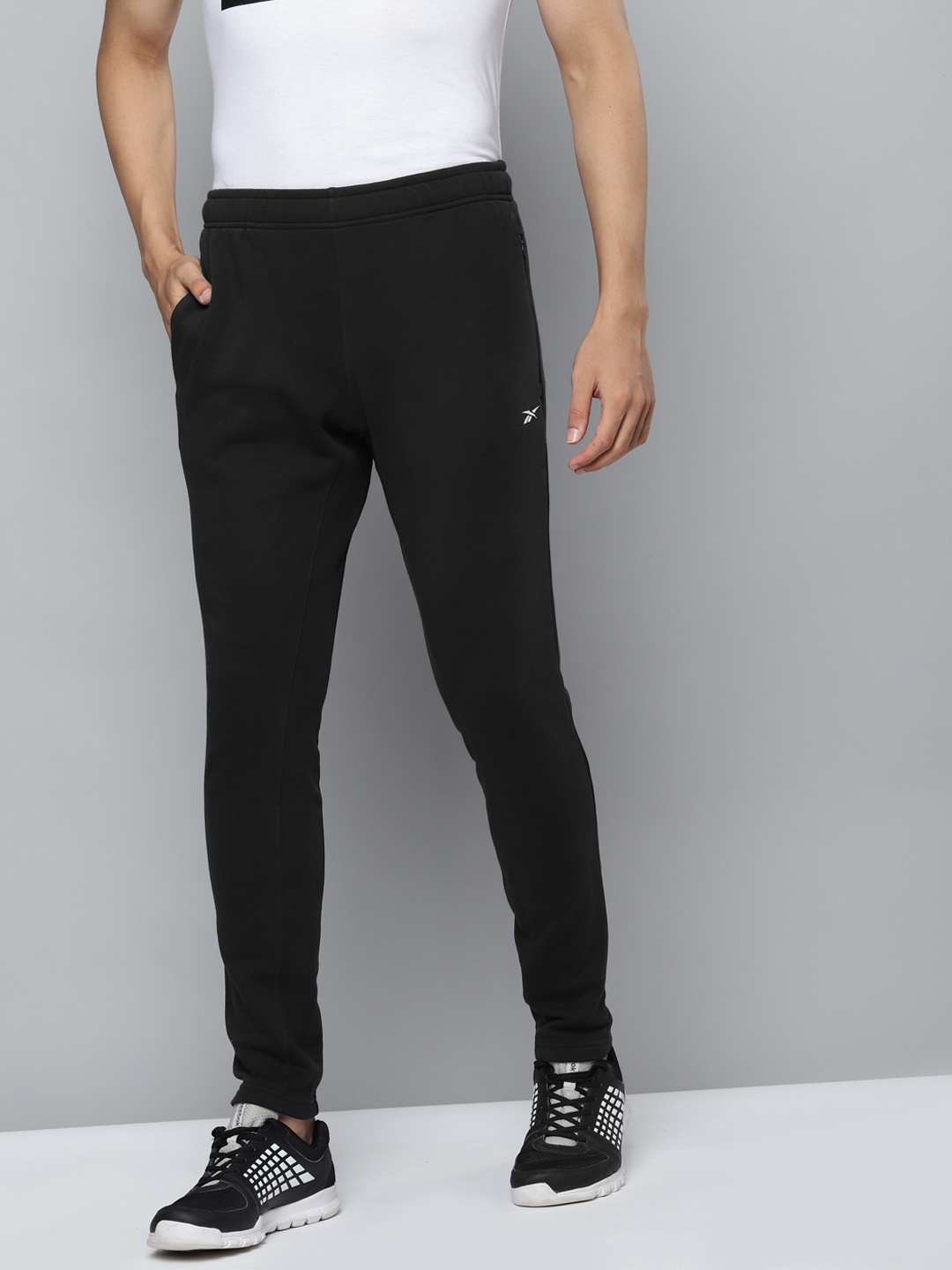 

Reebok Men Black Tapered Fit Training FL Track Pants