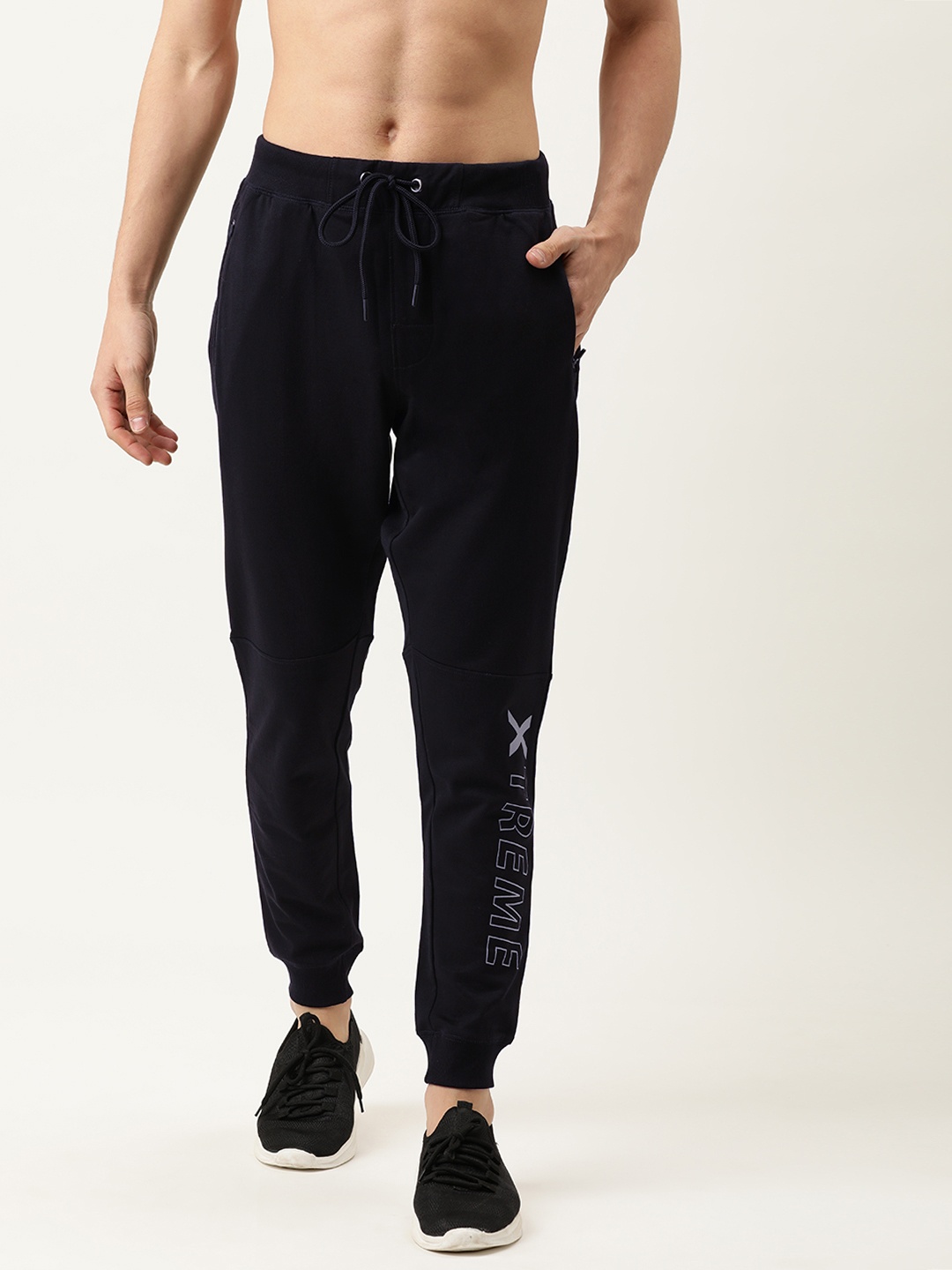 

Flying Machine Men Black Solid Pure Cotton Joggers