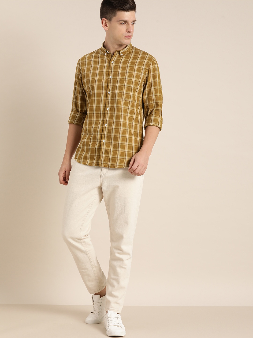 

ether Men Brown Checked Pure Cotton Casual Shirt