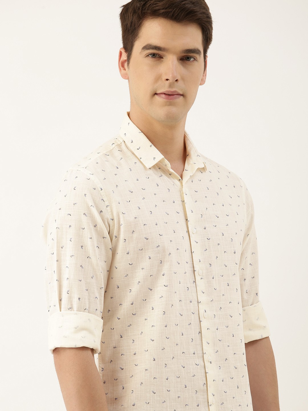 

ether Men Cream-Coloured & Blue Printed Casual Shirt