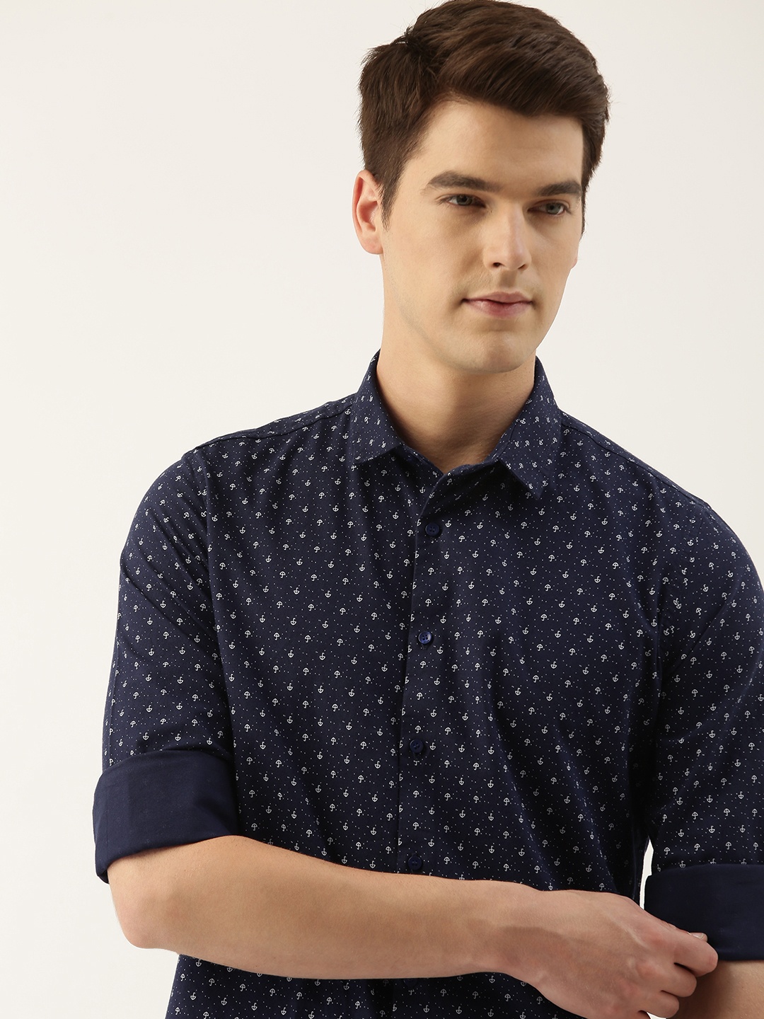 

ether Men Navy Blue & White Printed Casual Shirt