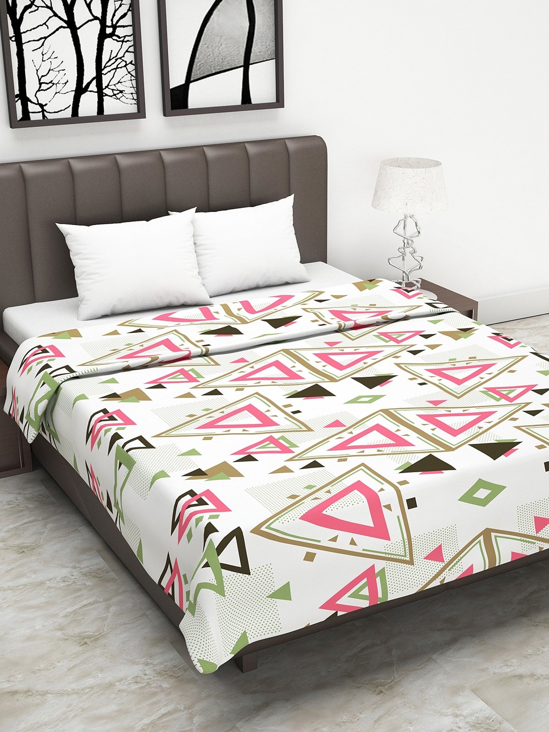 

Divine Casa White & Pink Geometric AC Room 110 GSM Double Bed Reversible Dohar
