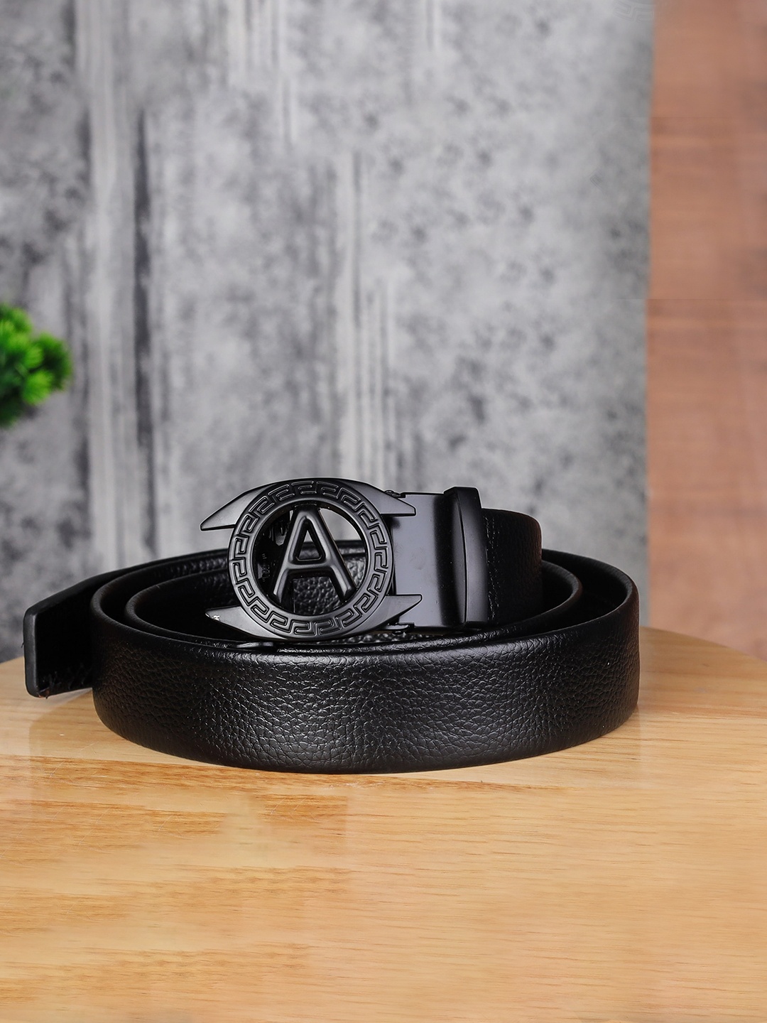 

Kastner Men Black Textured Belt