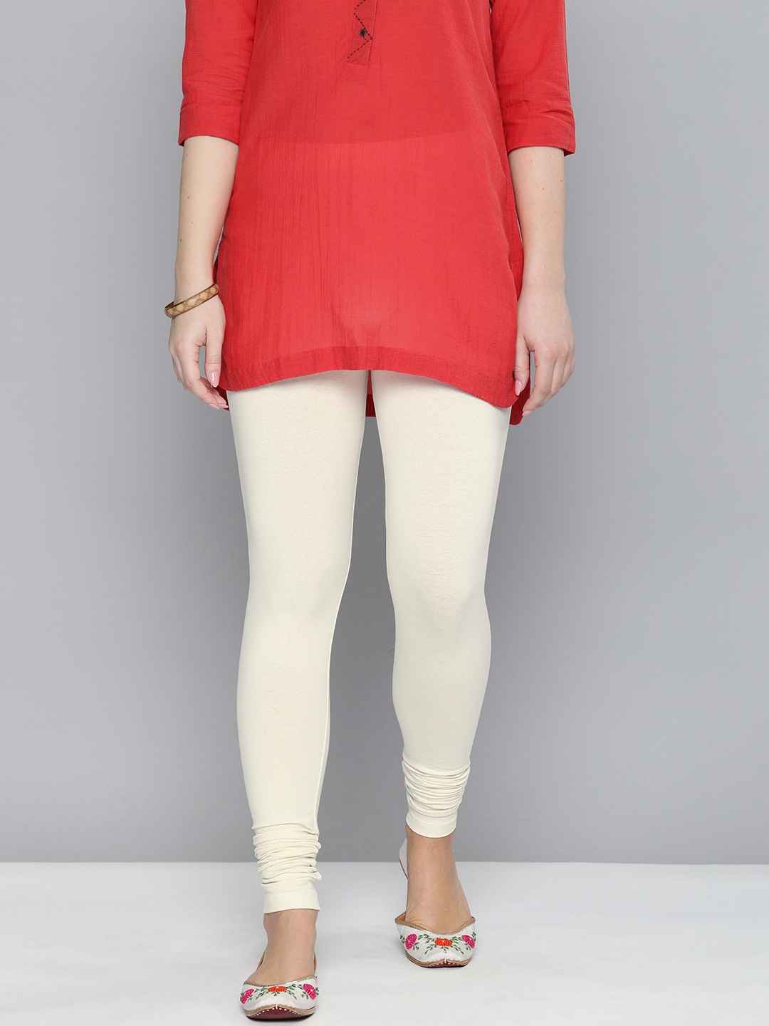 

HERE&NOW Women Off-White Solid Leggings