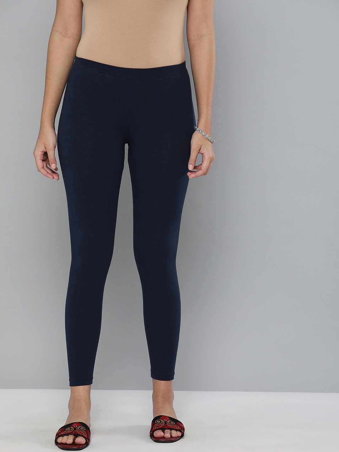 

HERE&NOW Women Navy Blue Solid Leggings