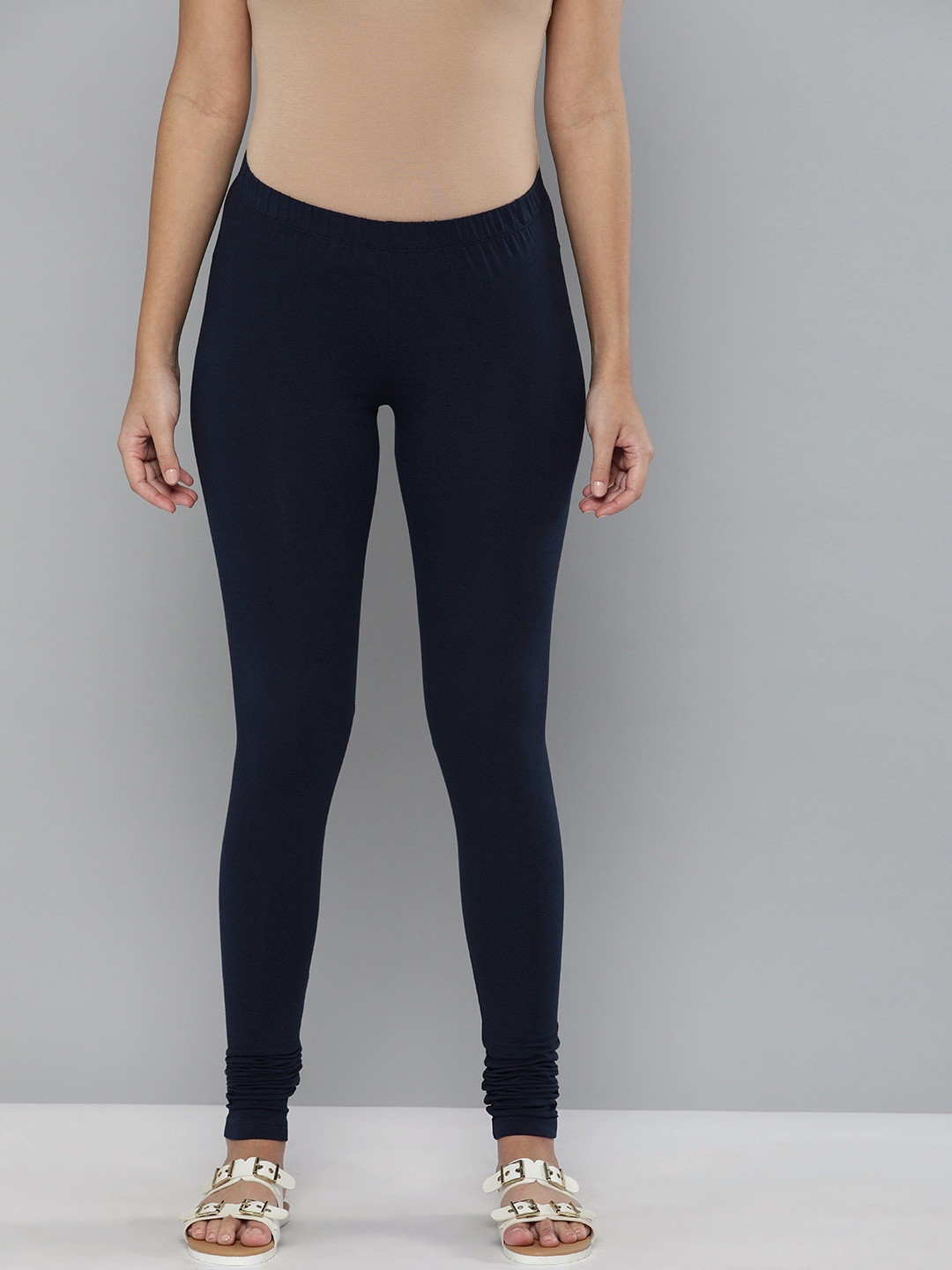 

HERE&NOW Women Navy Blue Solid Churidar-Length Leggings