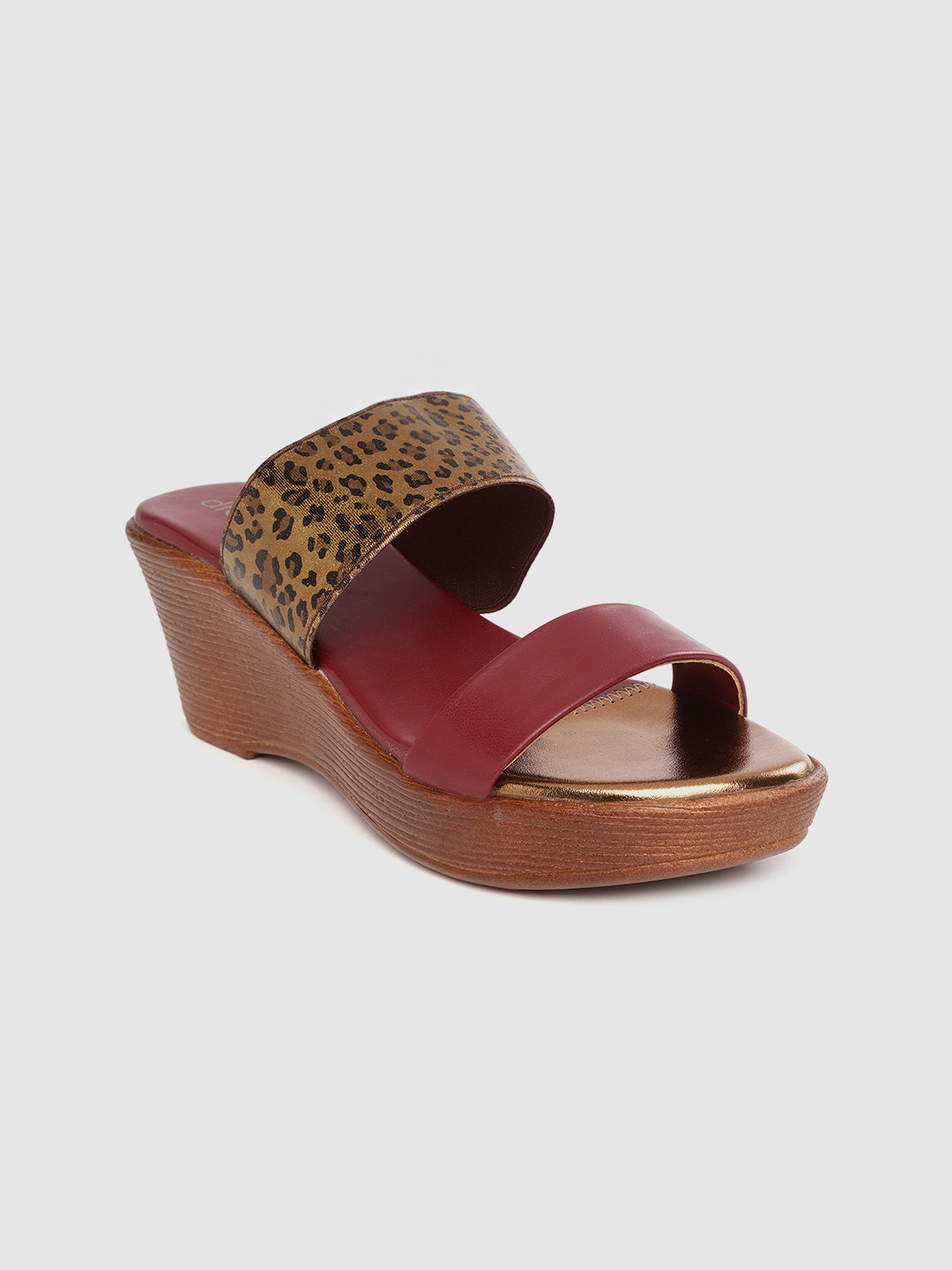 

DressBerry Rust Brown Leopard Printed Wedges