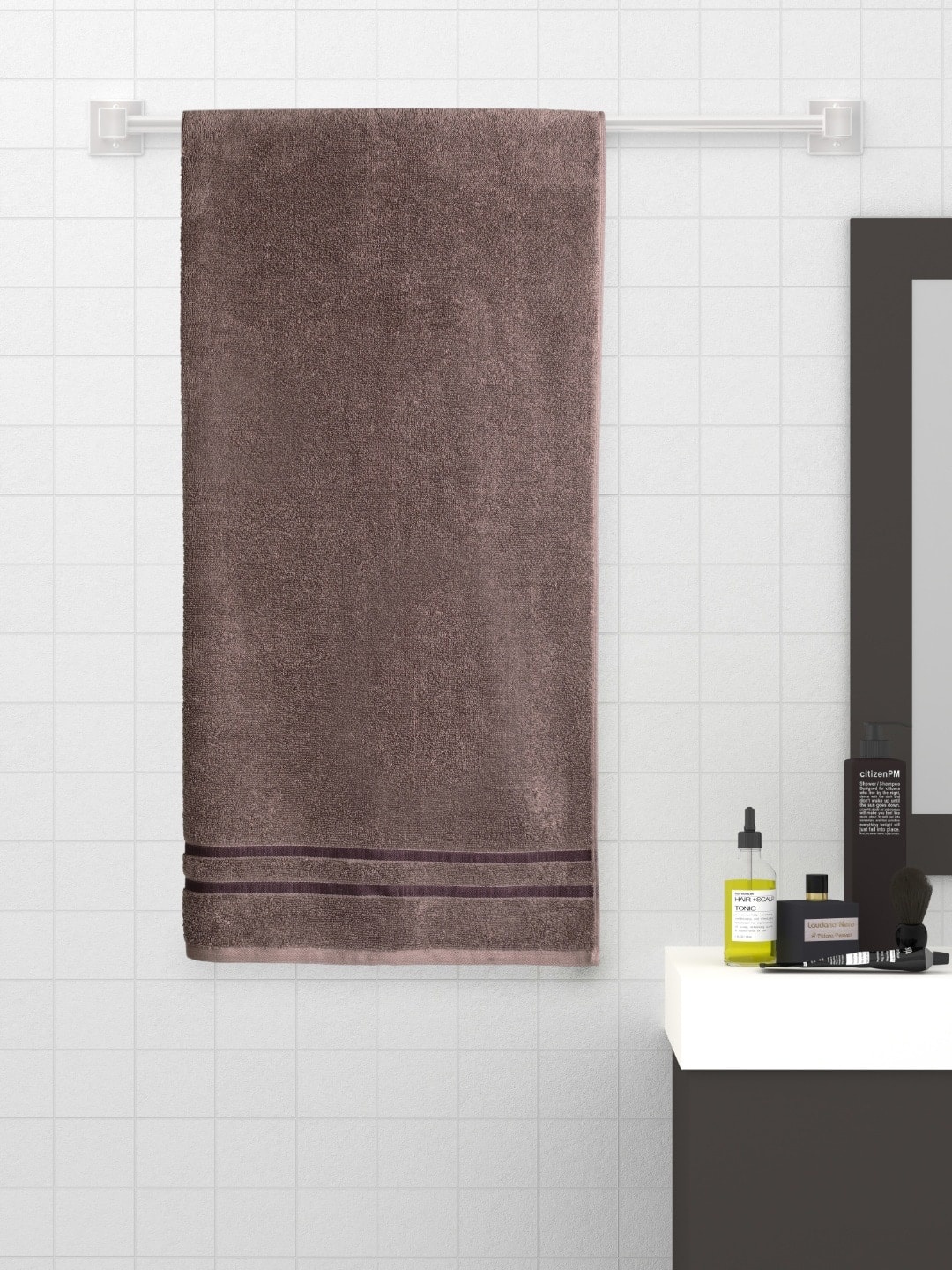 

SPACES Brown Solid Cotton High Absorbency Bath Towel