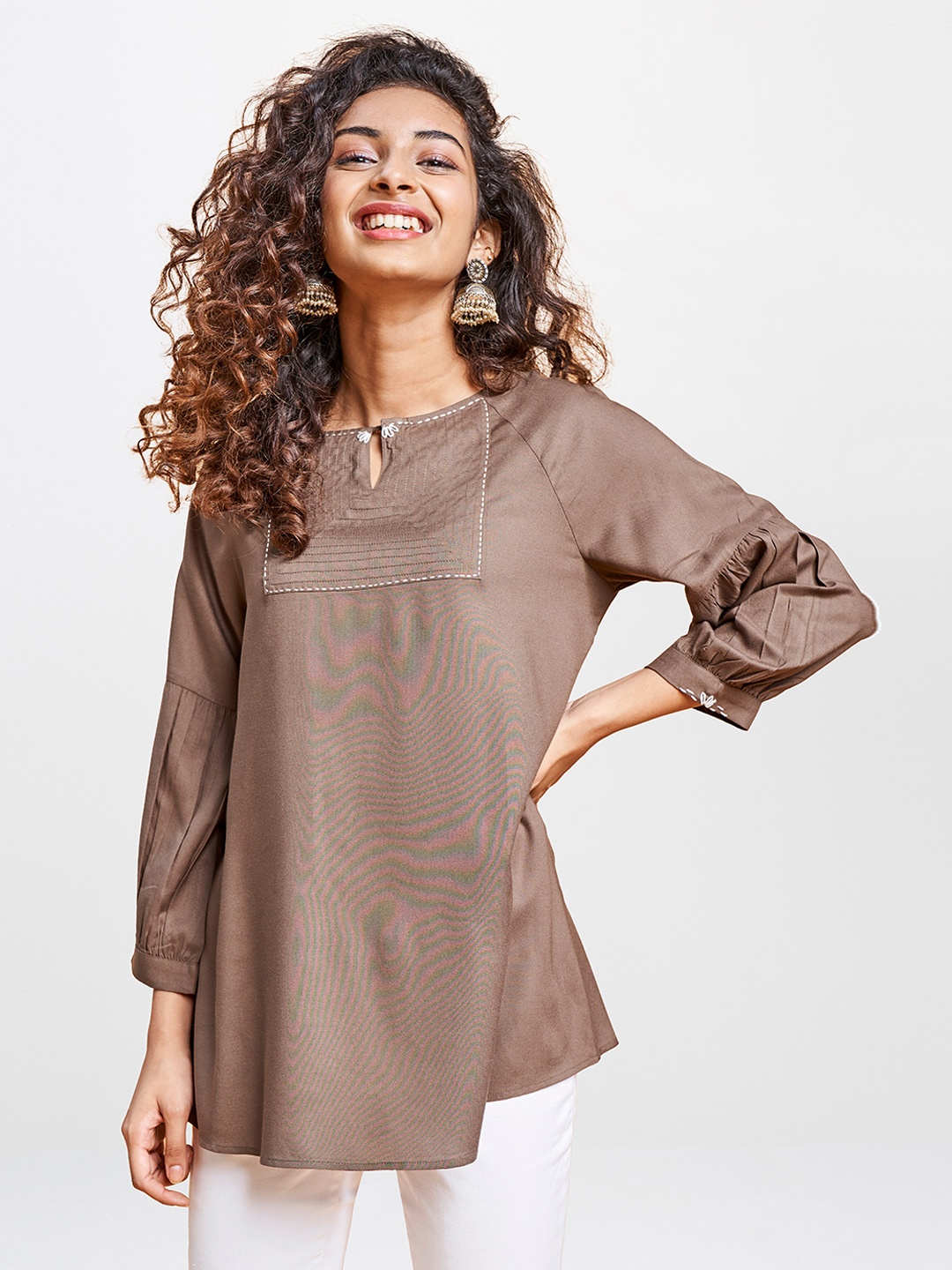 

Global Desi Women Olive Solid Regular Top