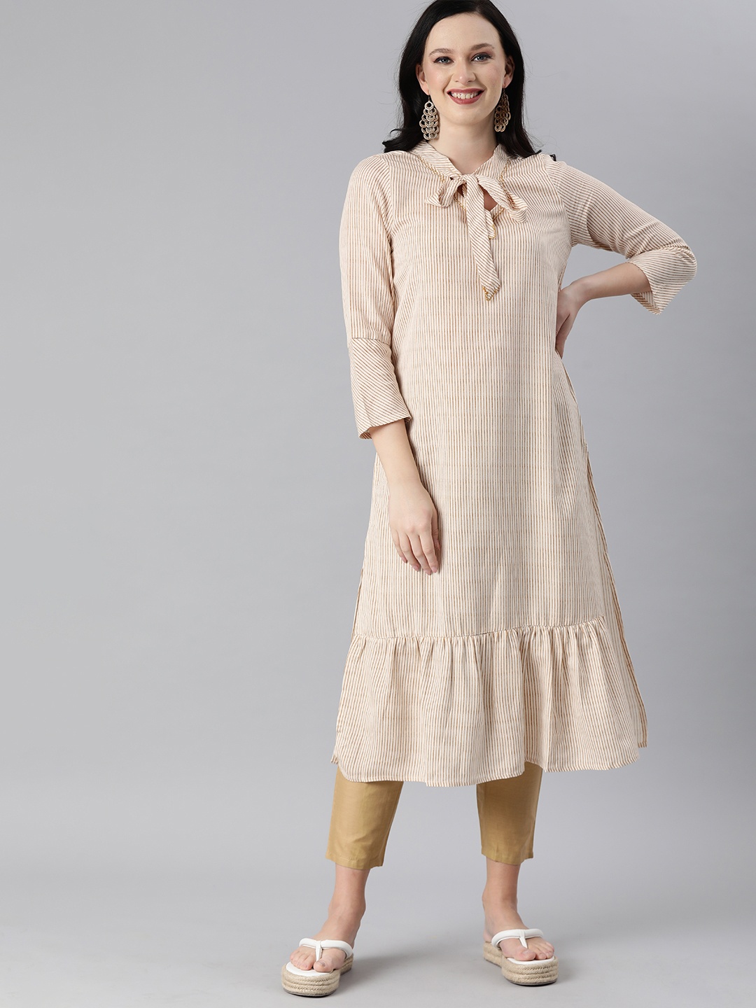 

Global Desi Women Beige & Brown Striped Kurta