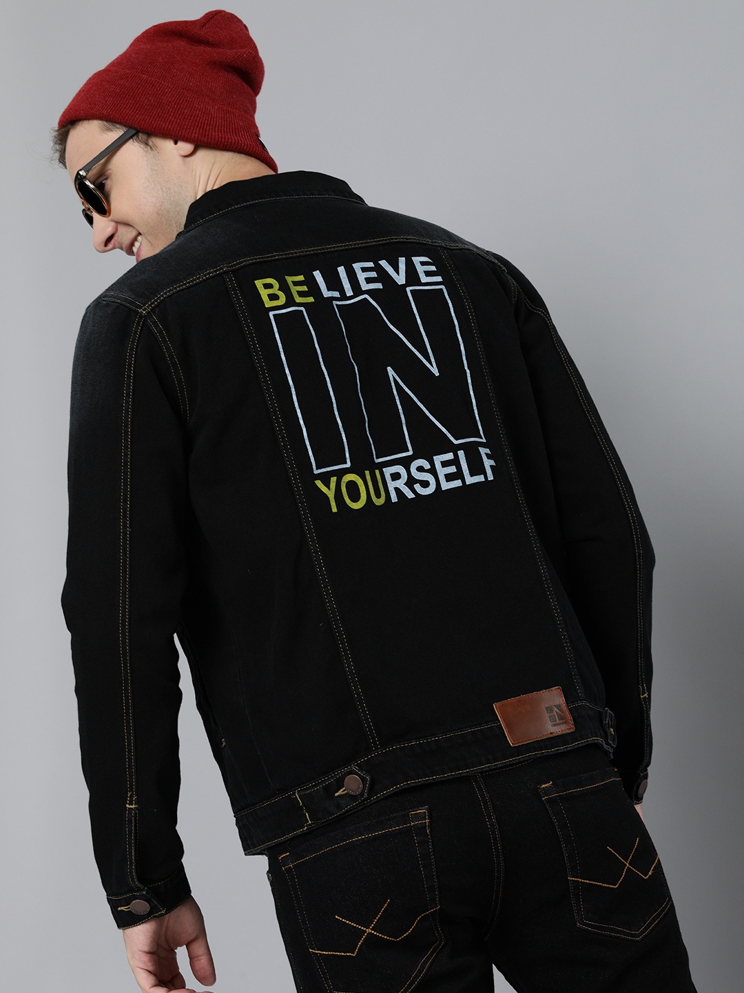 

HERE&NOW Men Black & Blue TypographyPrinted Pure Cotton Denim Jacket