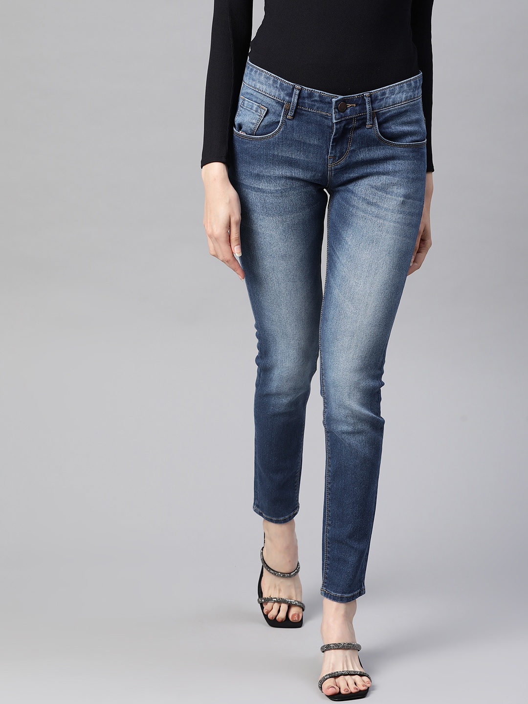

HERE&NOW Women Navy Blue Light Fade Stretchable Jeans