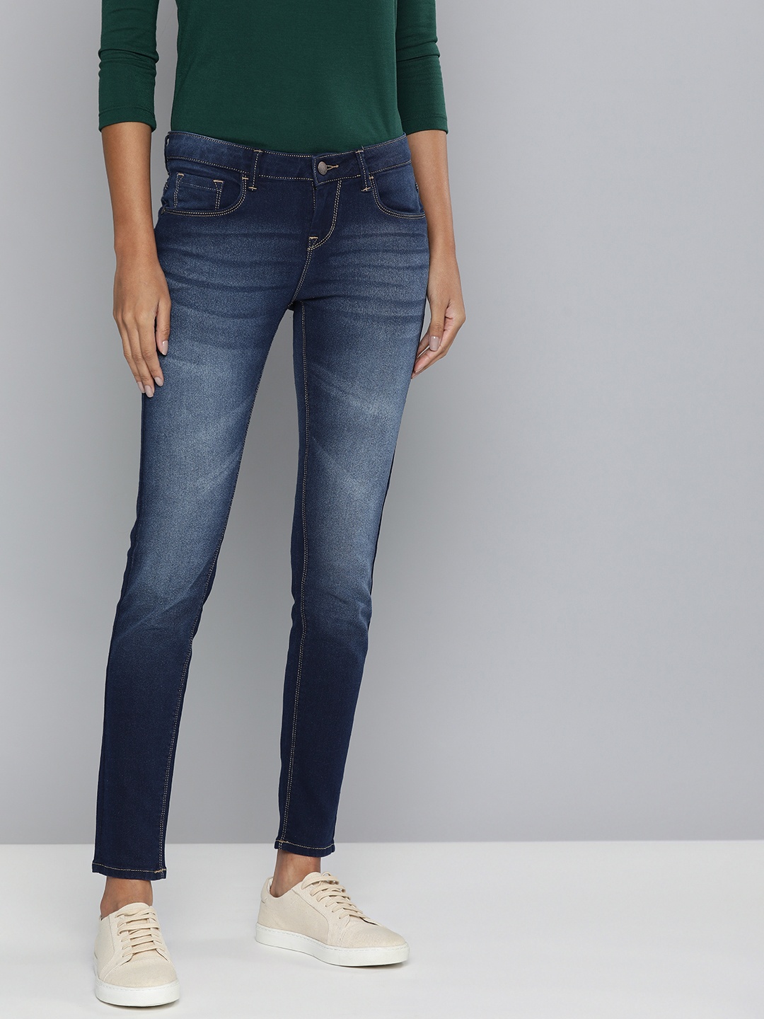 

HERE&NOW Women Blue Skinny Fit Heavy Fade Stretchable Jeans