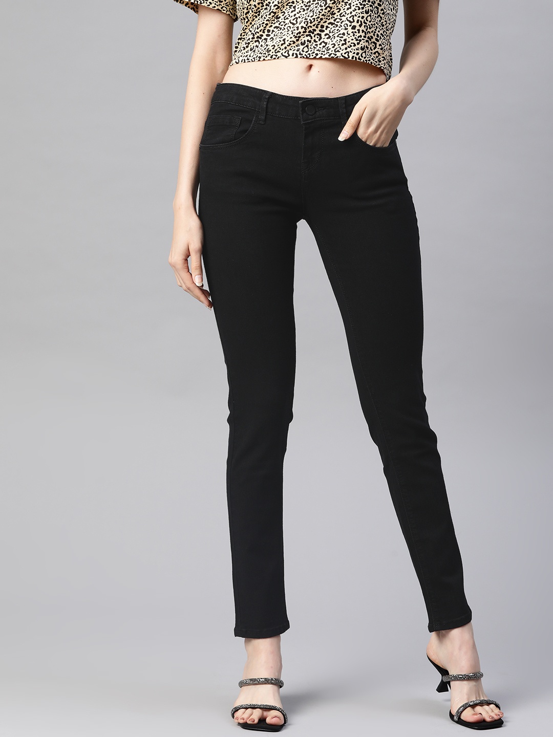 

HERE&NOW Women Black Skinny Tapered Stretchable Jeans