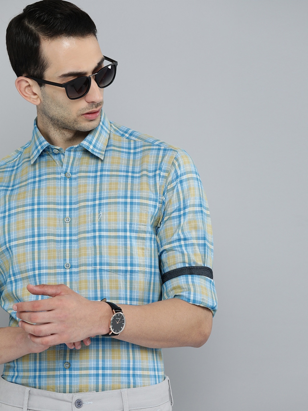 

Indian Terrain Men Blue & Yellow Slim Fit Checked Casual Shirt