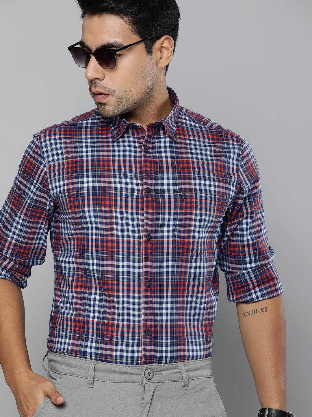 

Indian Terrain Men Navy Blue & Orange Checked Slim Fit Semi-Formal Shirt