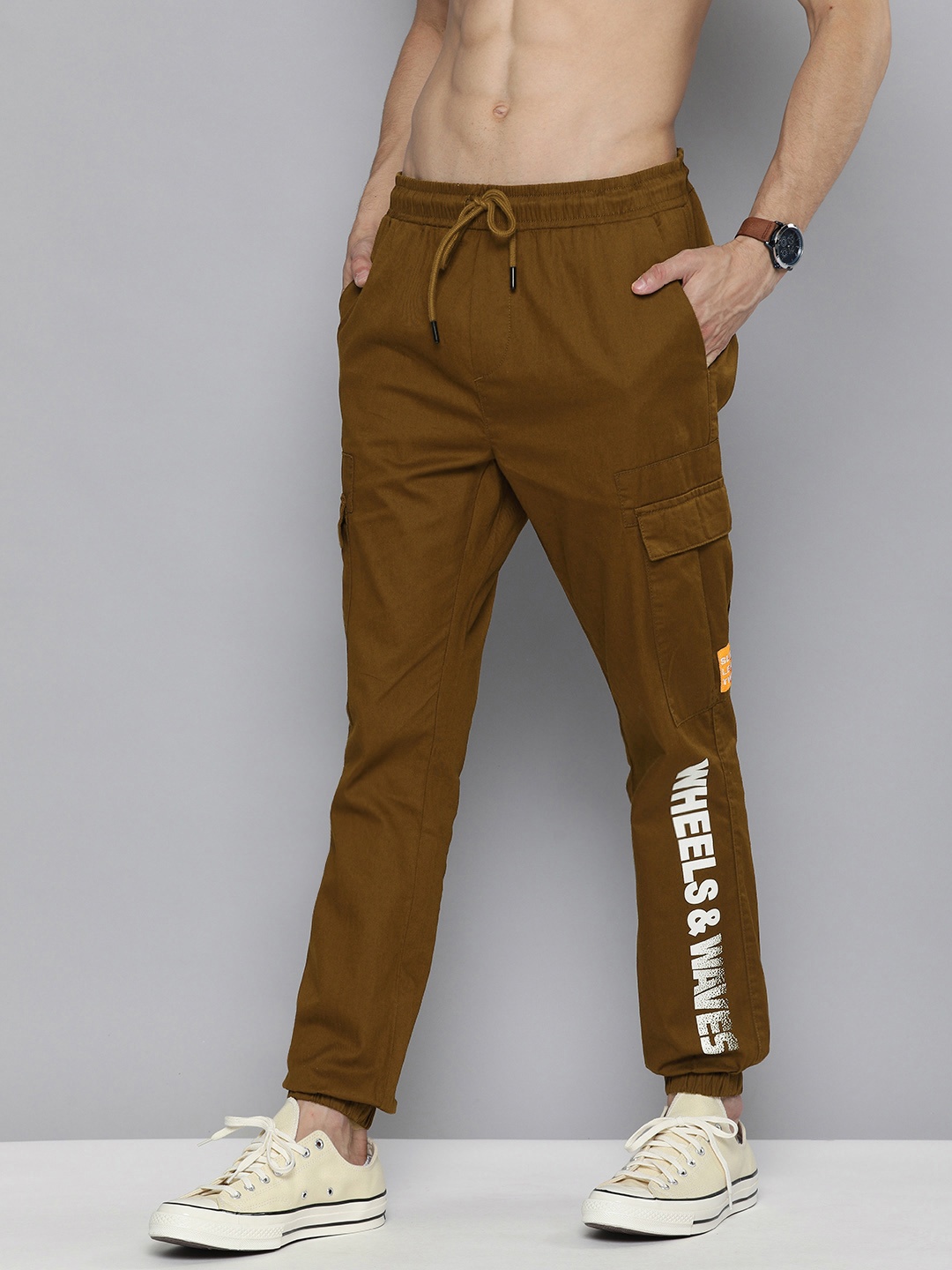 

HERE&NOW Men Brown Printed Joggers Trousers