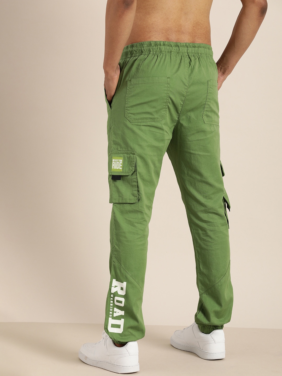 

Moda Rapido Men Green Cargos Trousers